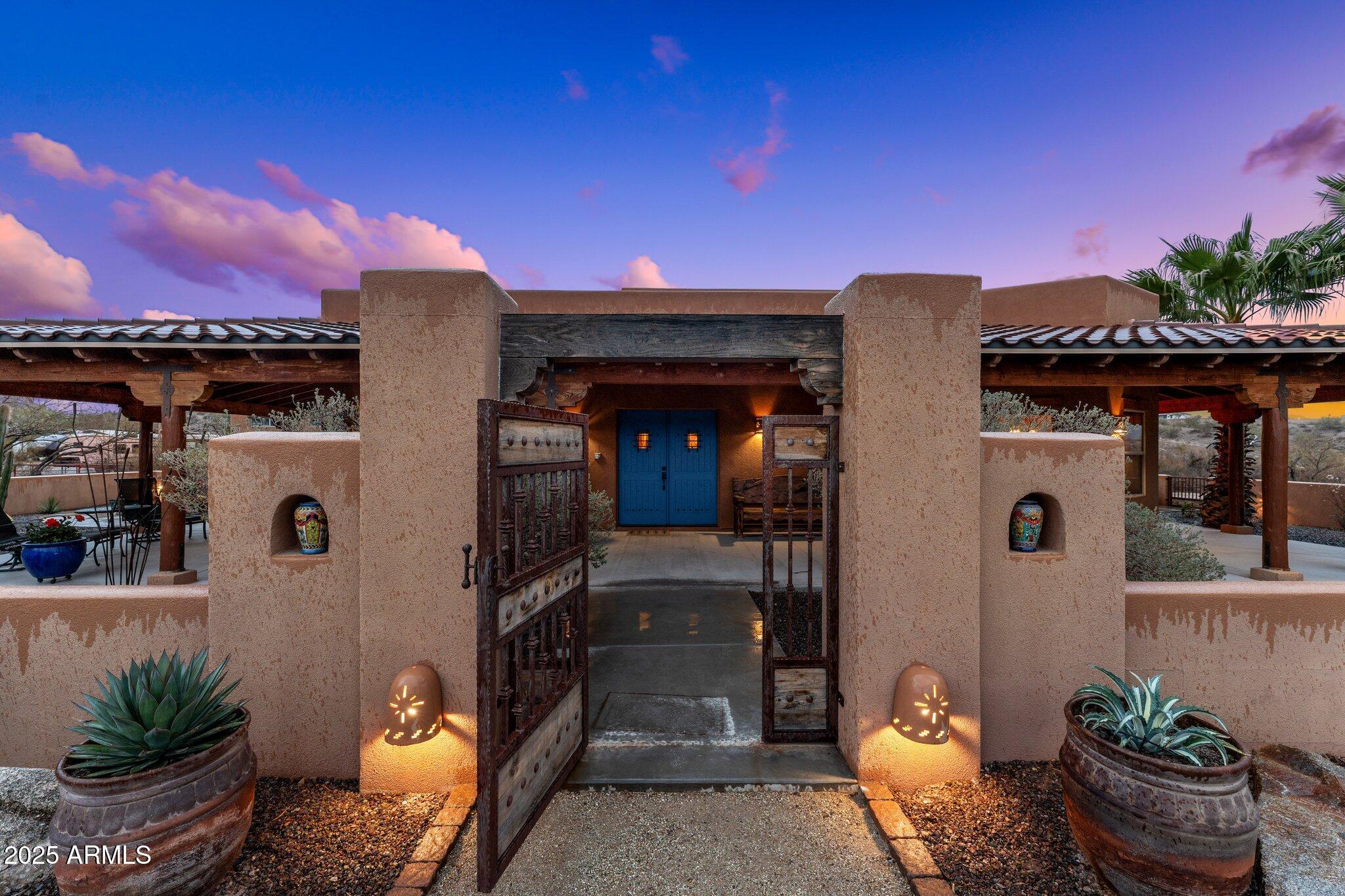 1520 W CHEROKEE Lane