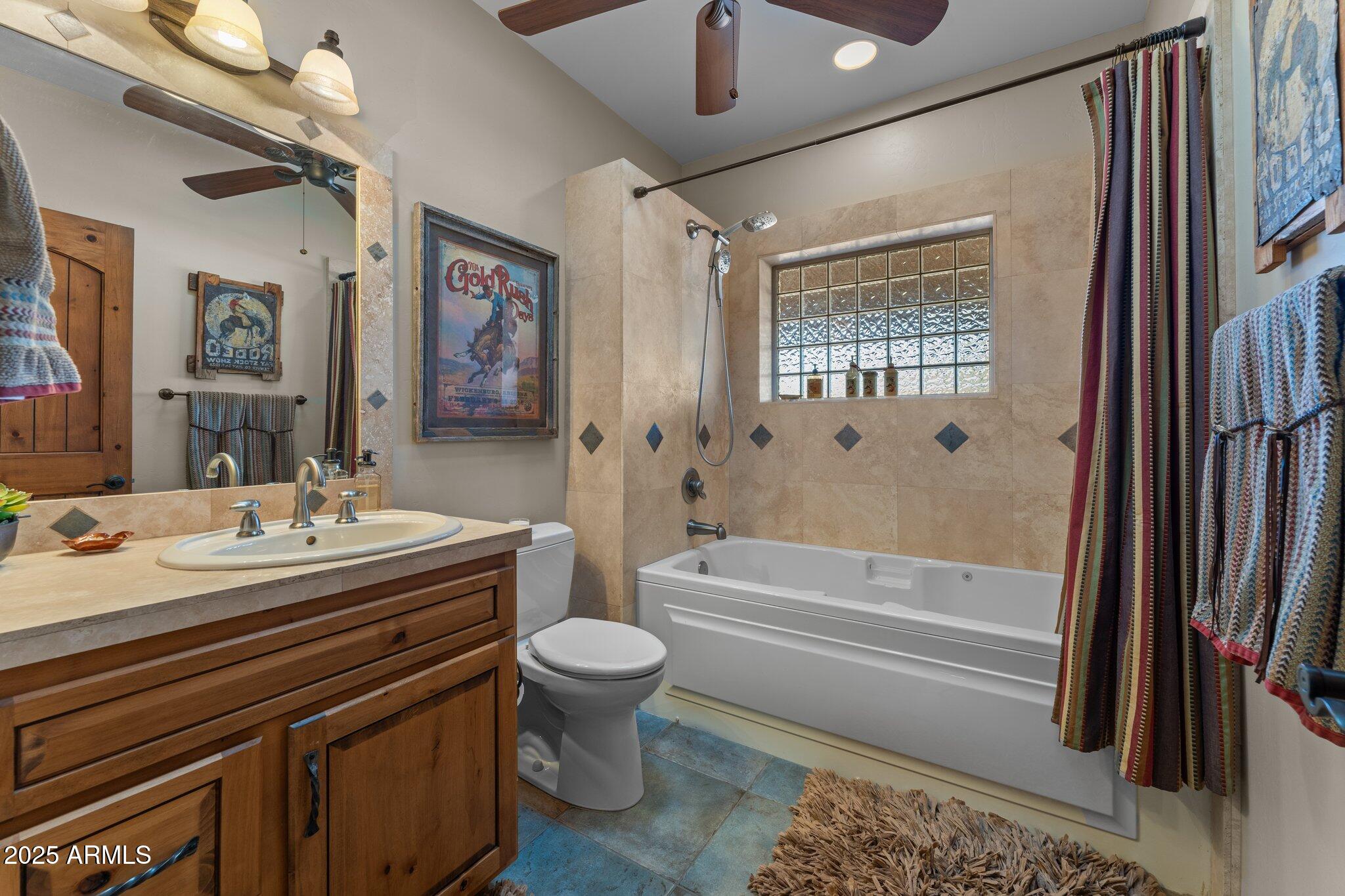 1520 W CHEROKEE Lane