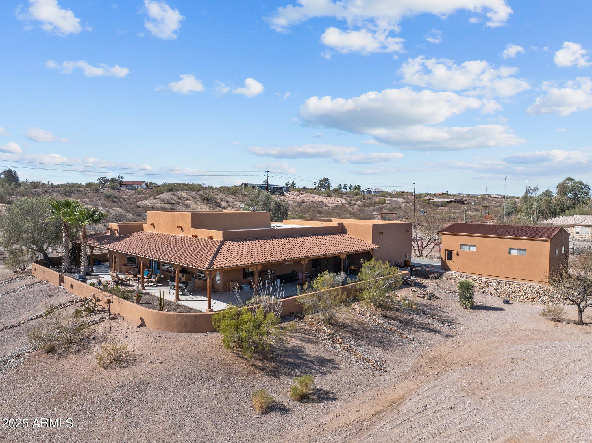 1520 W CHEROKEE Lane
