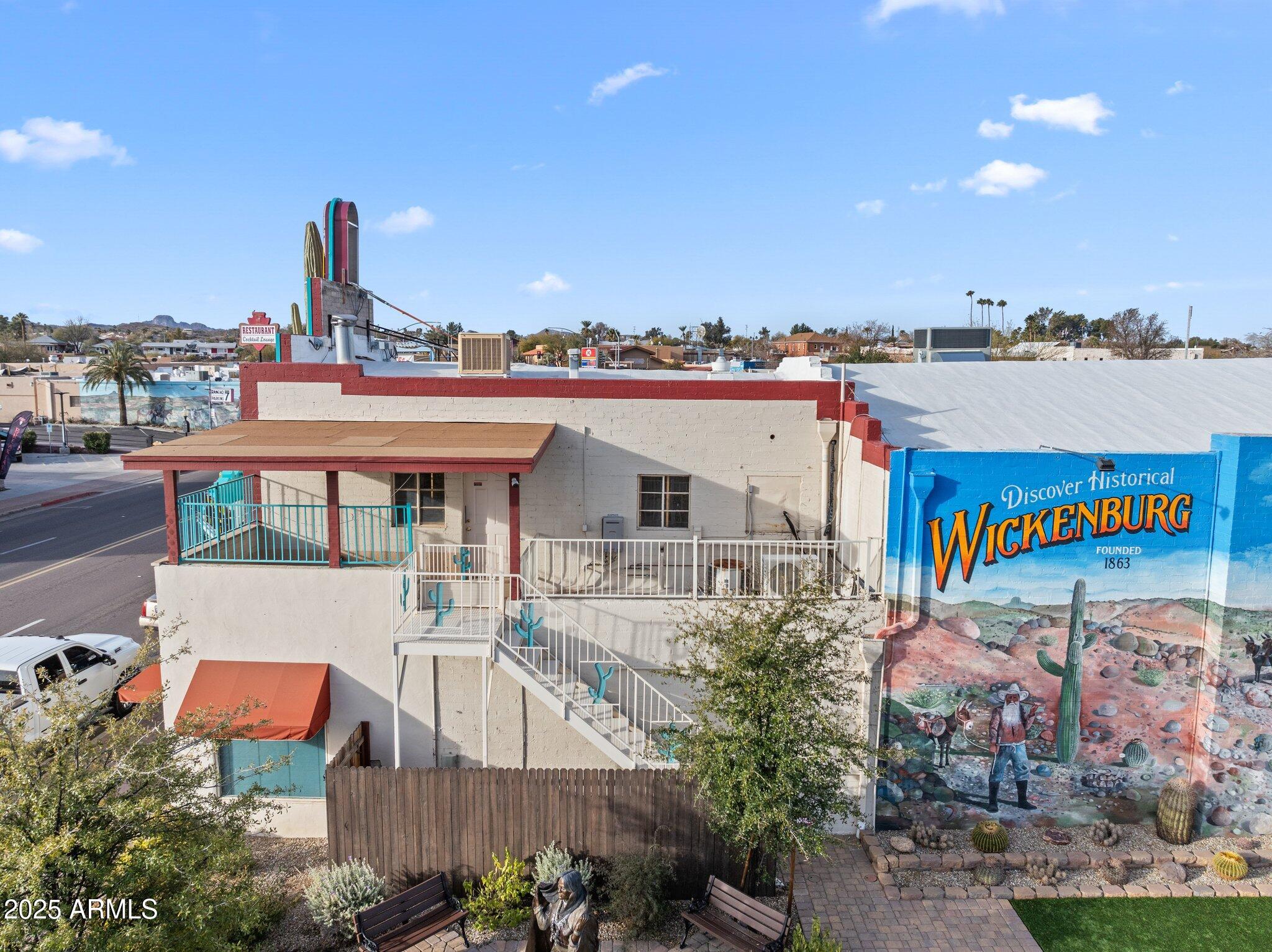 176 E Wickenburg Way