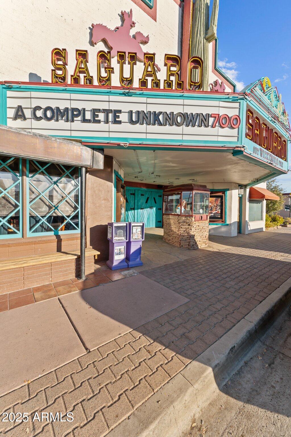 176 E Wickenburg Way