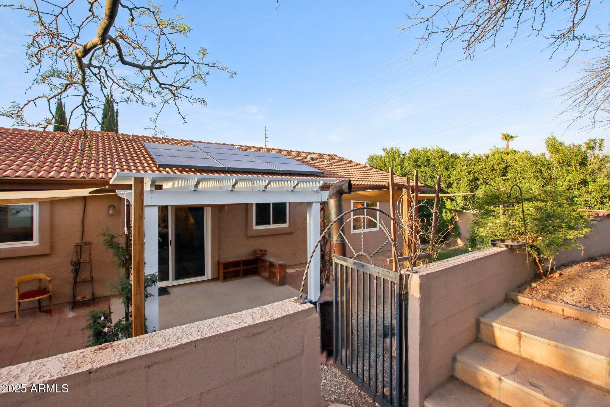 855 W SANTA FE Drive