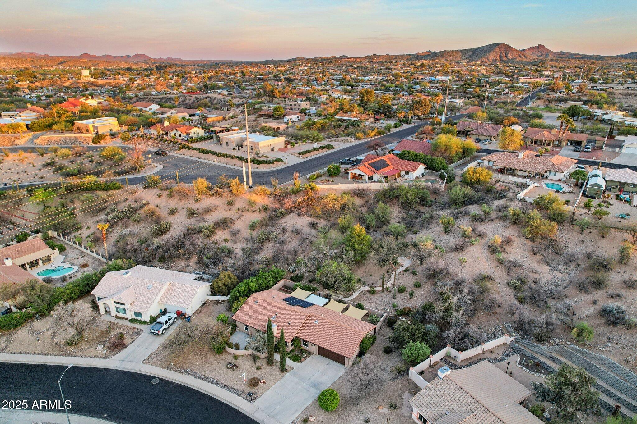 855 W SANTA FE Drive