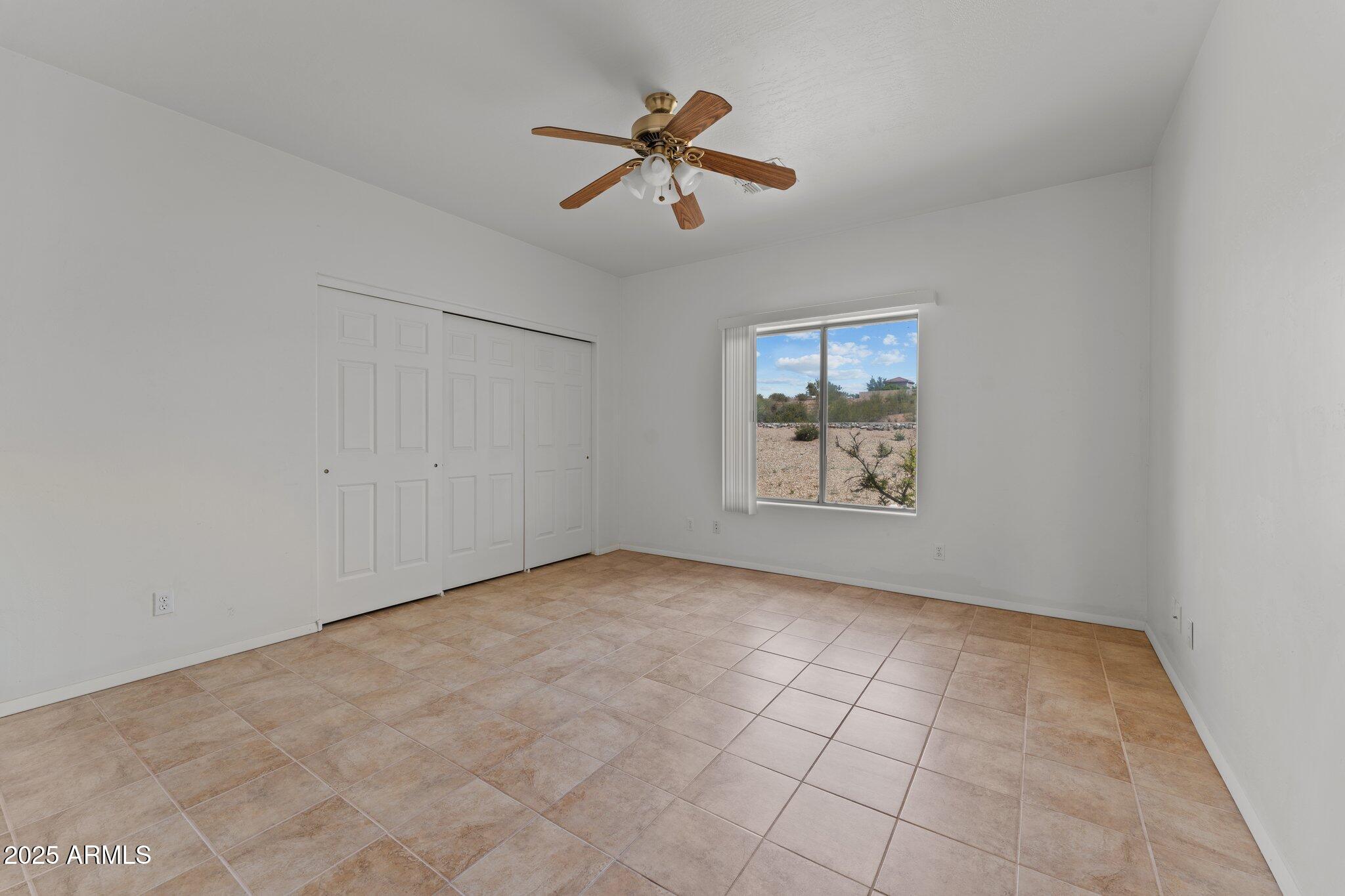 2905 N Silver Spur Drive
