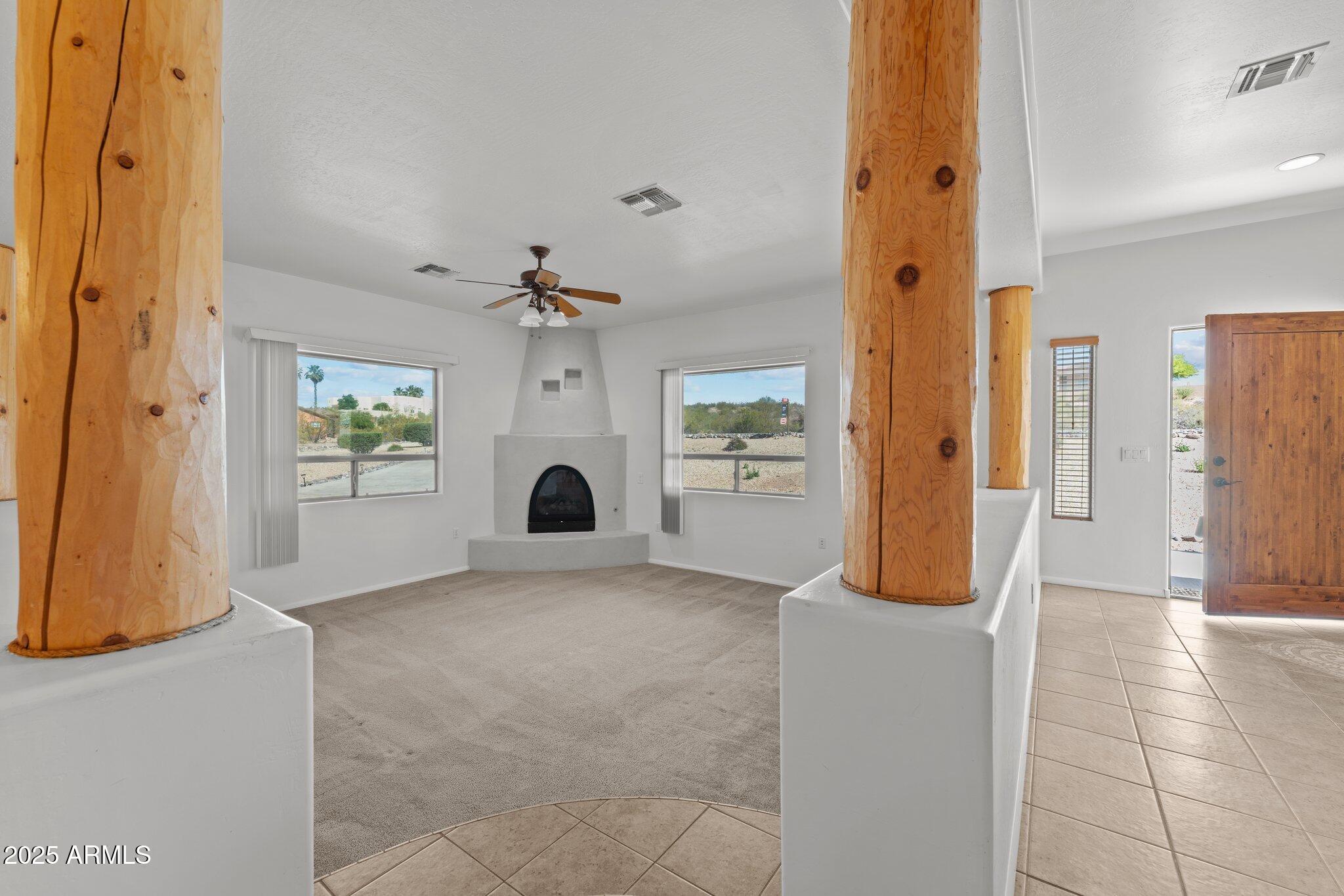 2905 N Silver Spur Drive