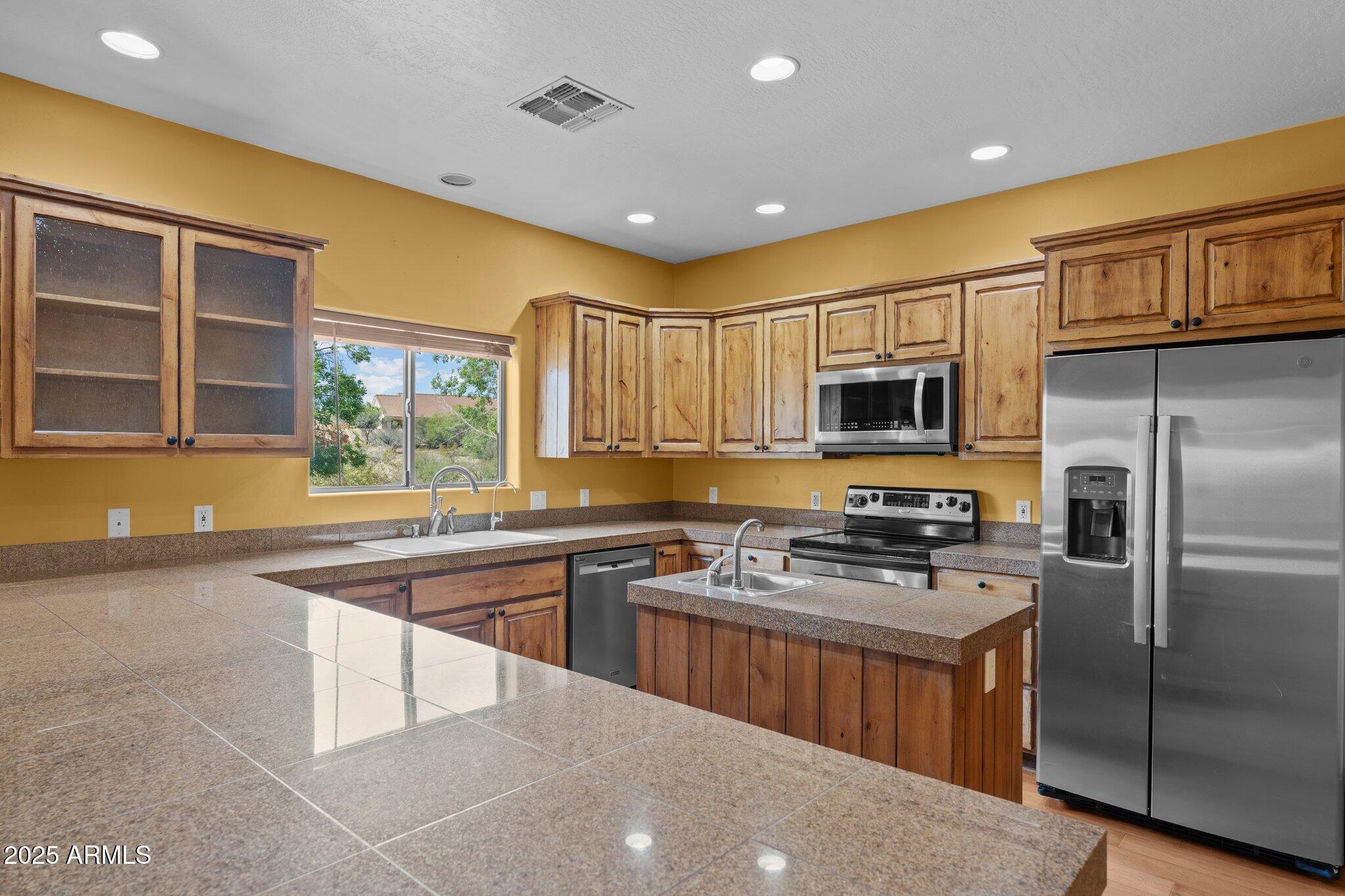 2905 N Silver Spur Drive