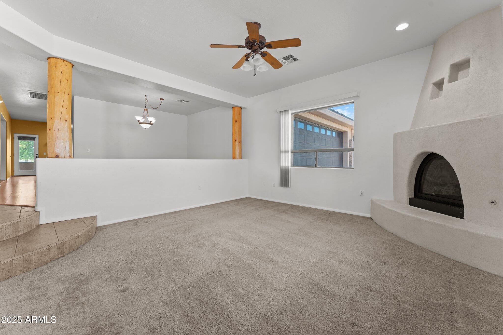 2905 N Silver Spur Drive