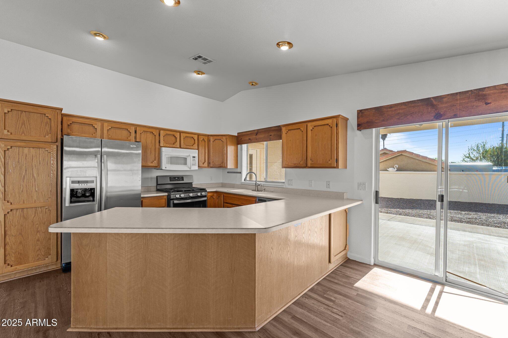 825 N SIERRA VISTA Drive