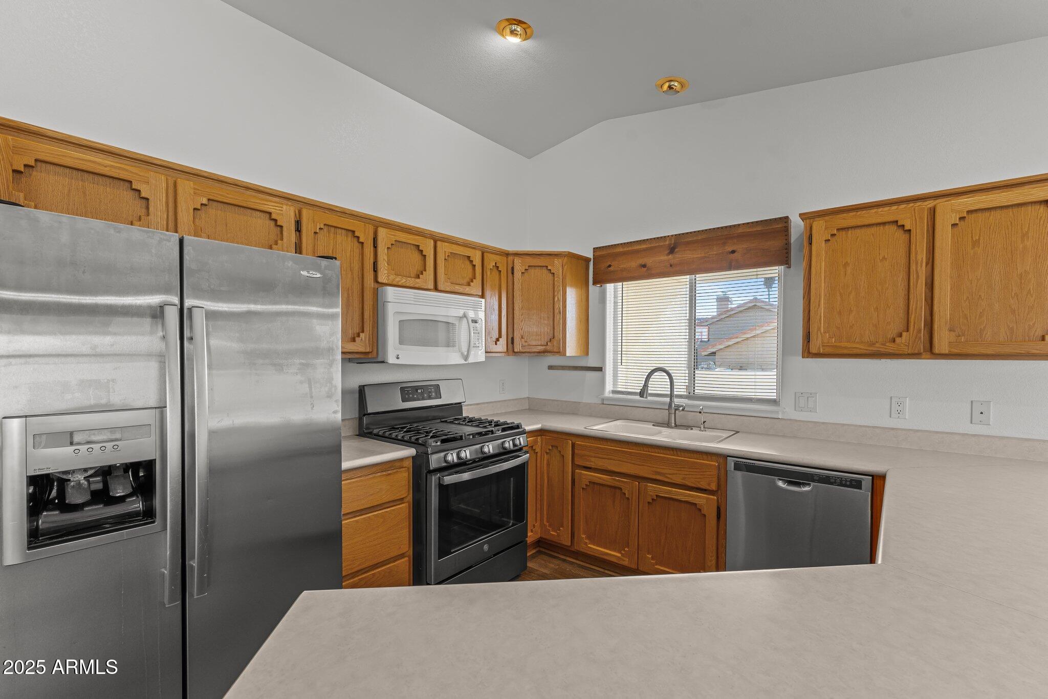 825 N SIERRA VISTA Drive