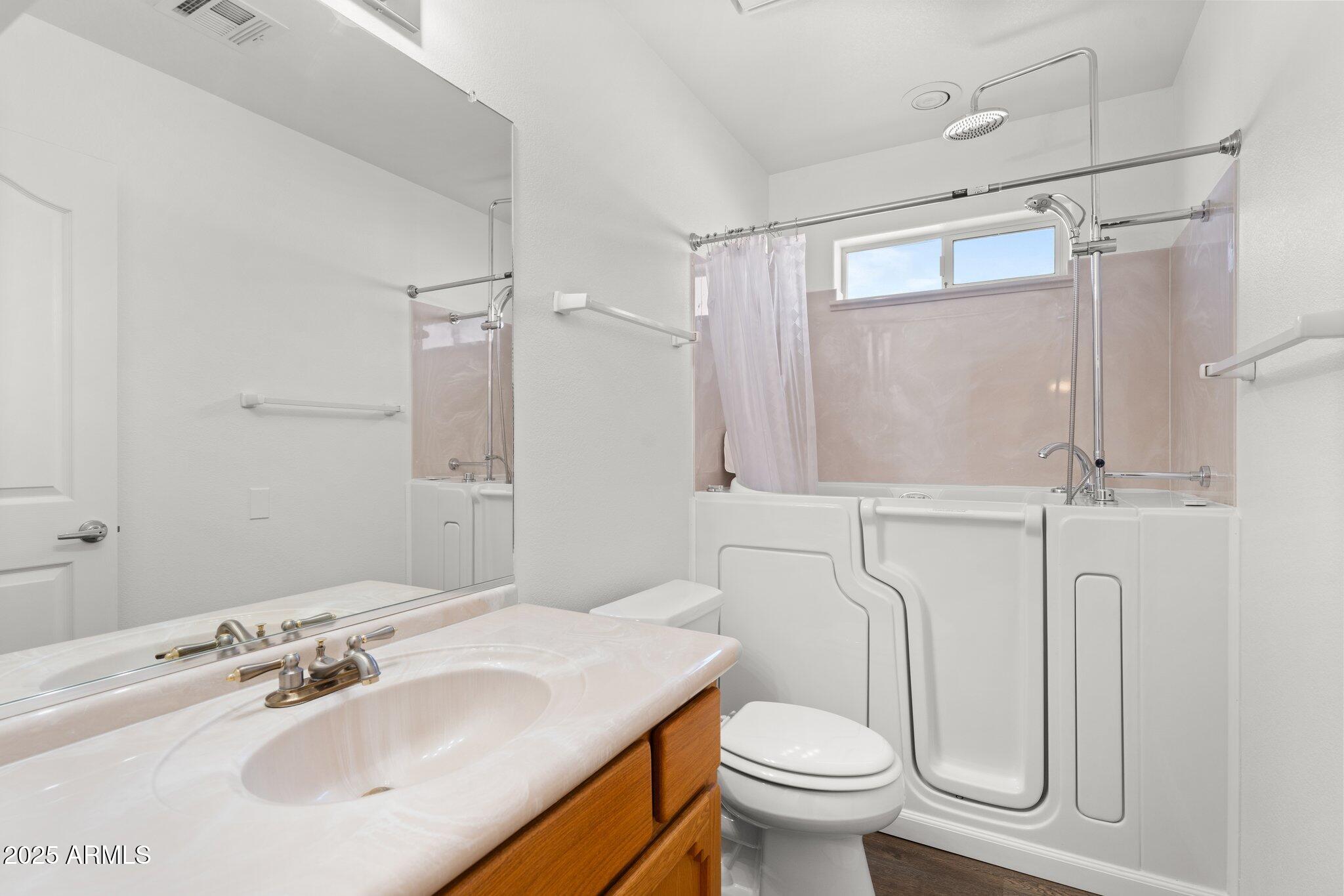 825 N SIERRA VISTA Drive