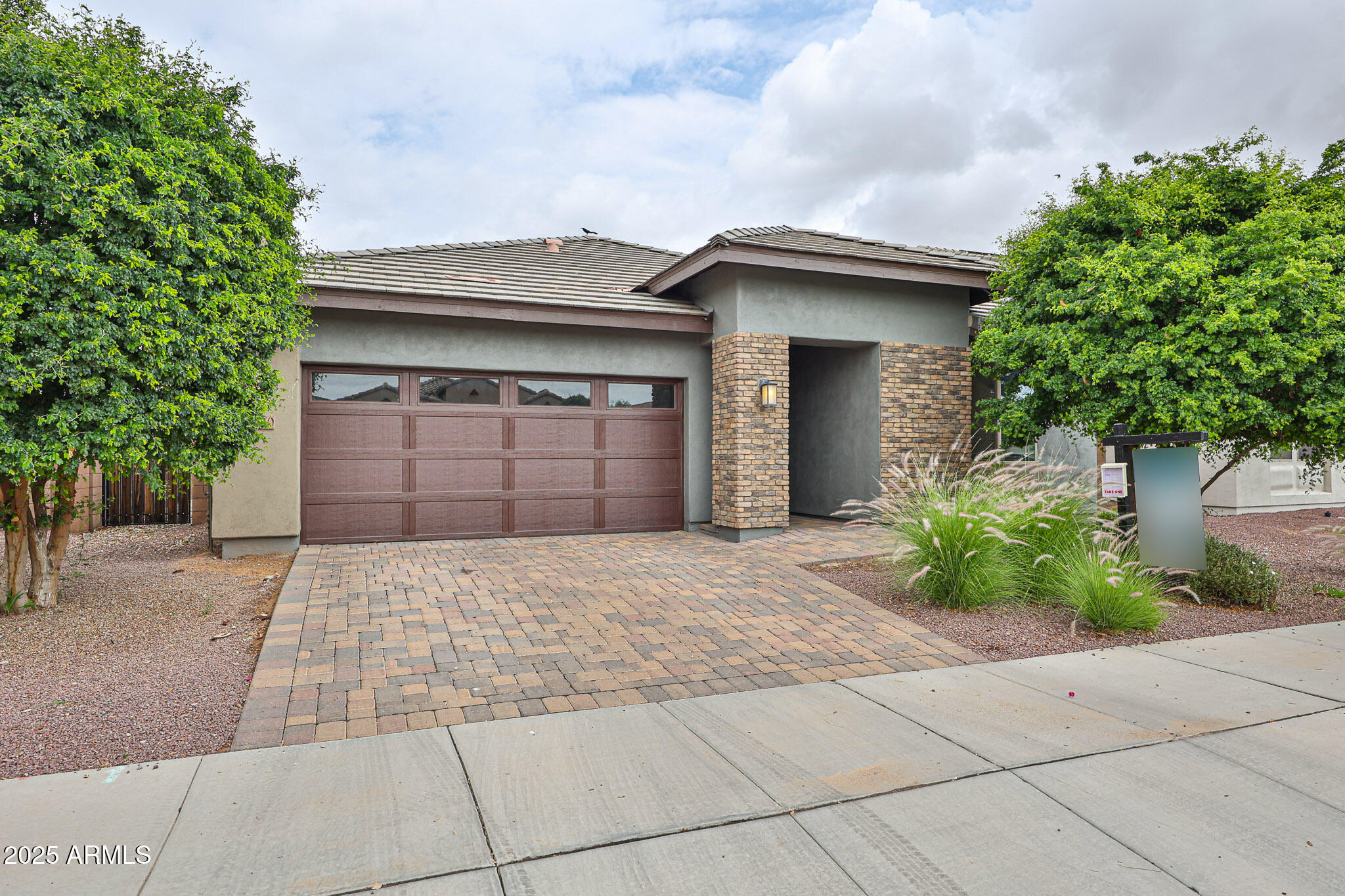 16140 W SIERRA Street