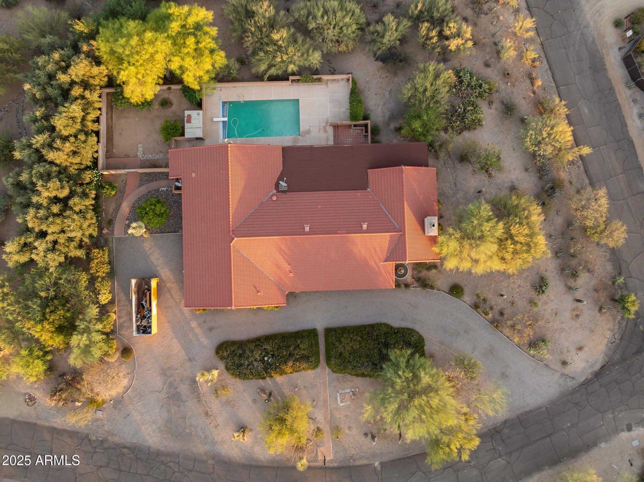 1503 N THRASHER Lane