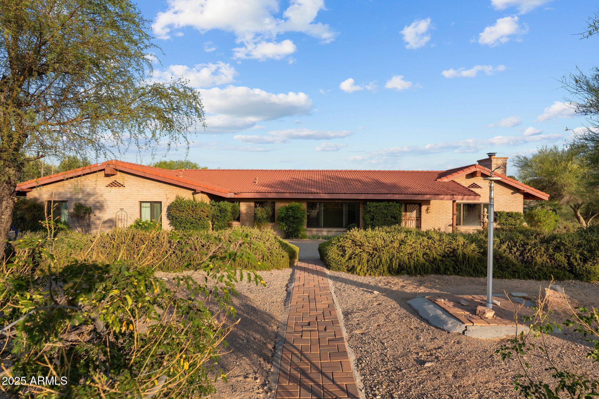 1503 N THRASHER Lane