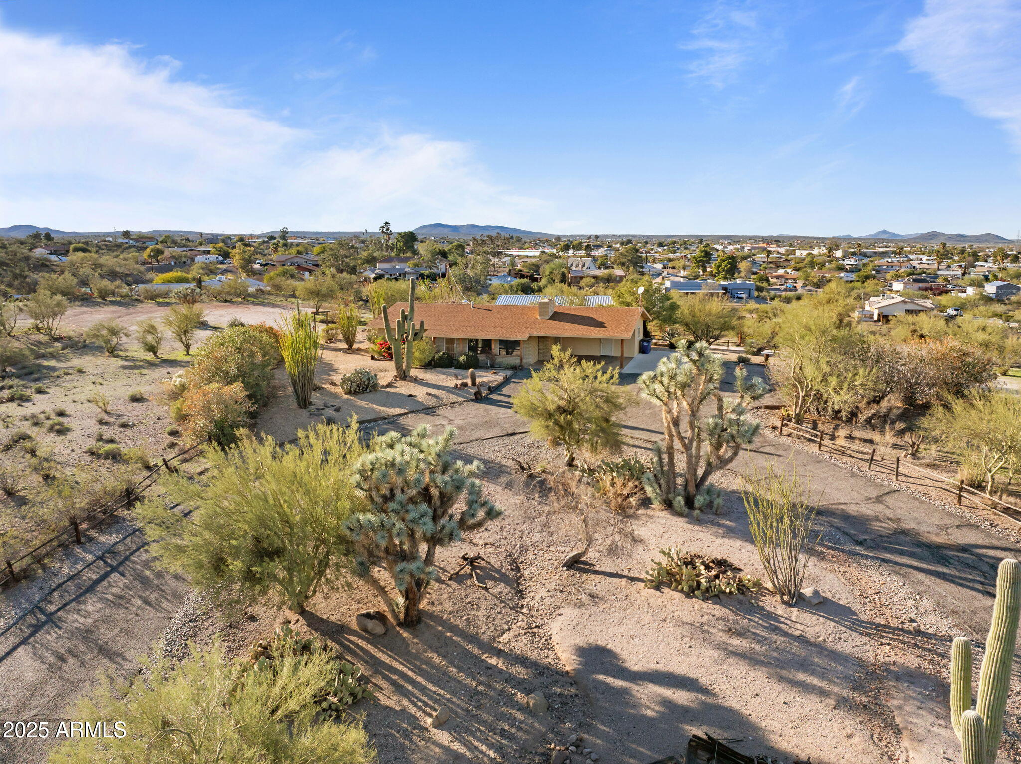 860 FALCON Drive