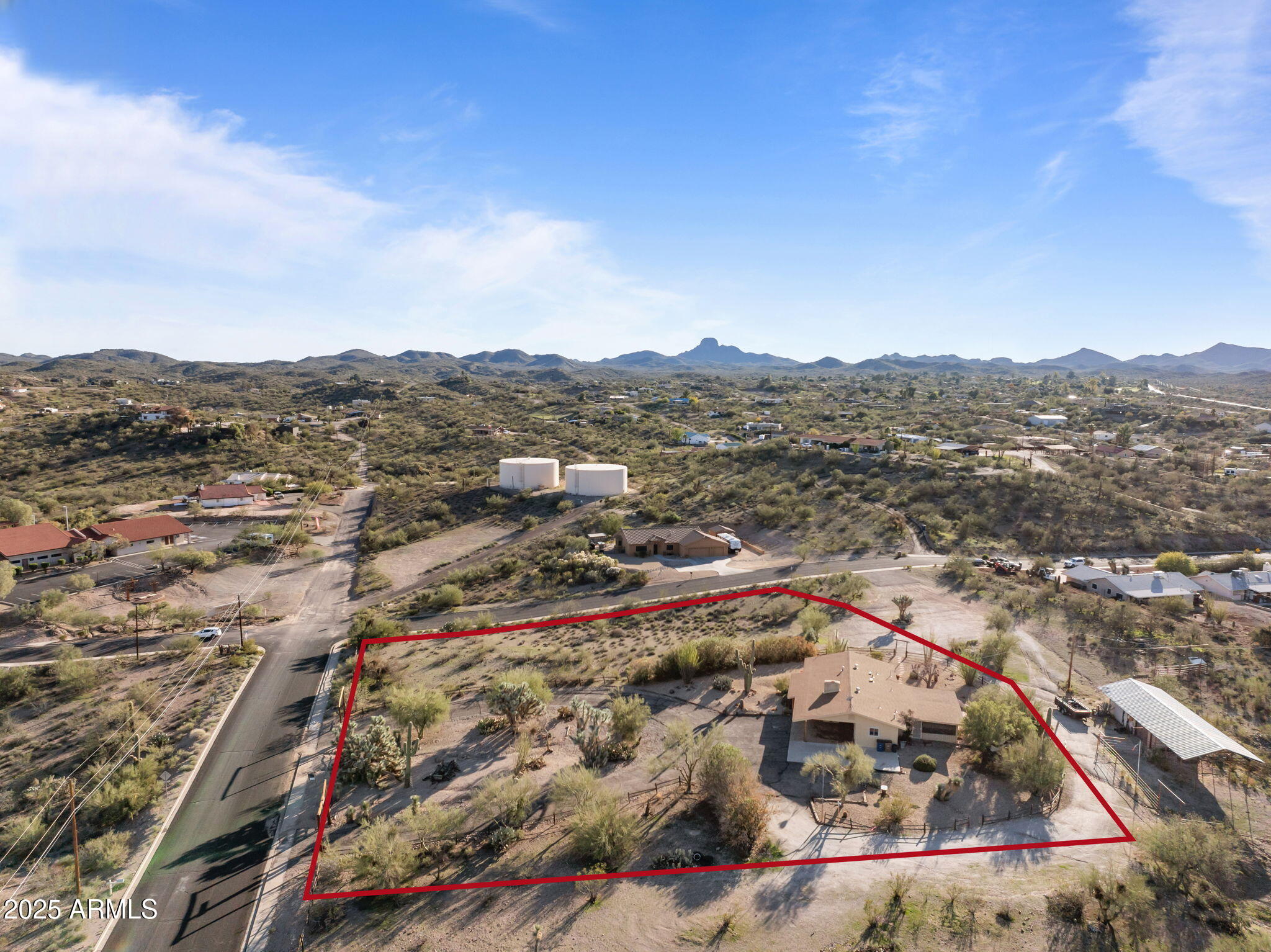 860 FALCON Drive