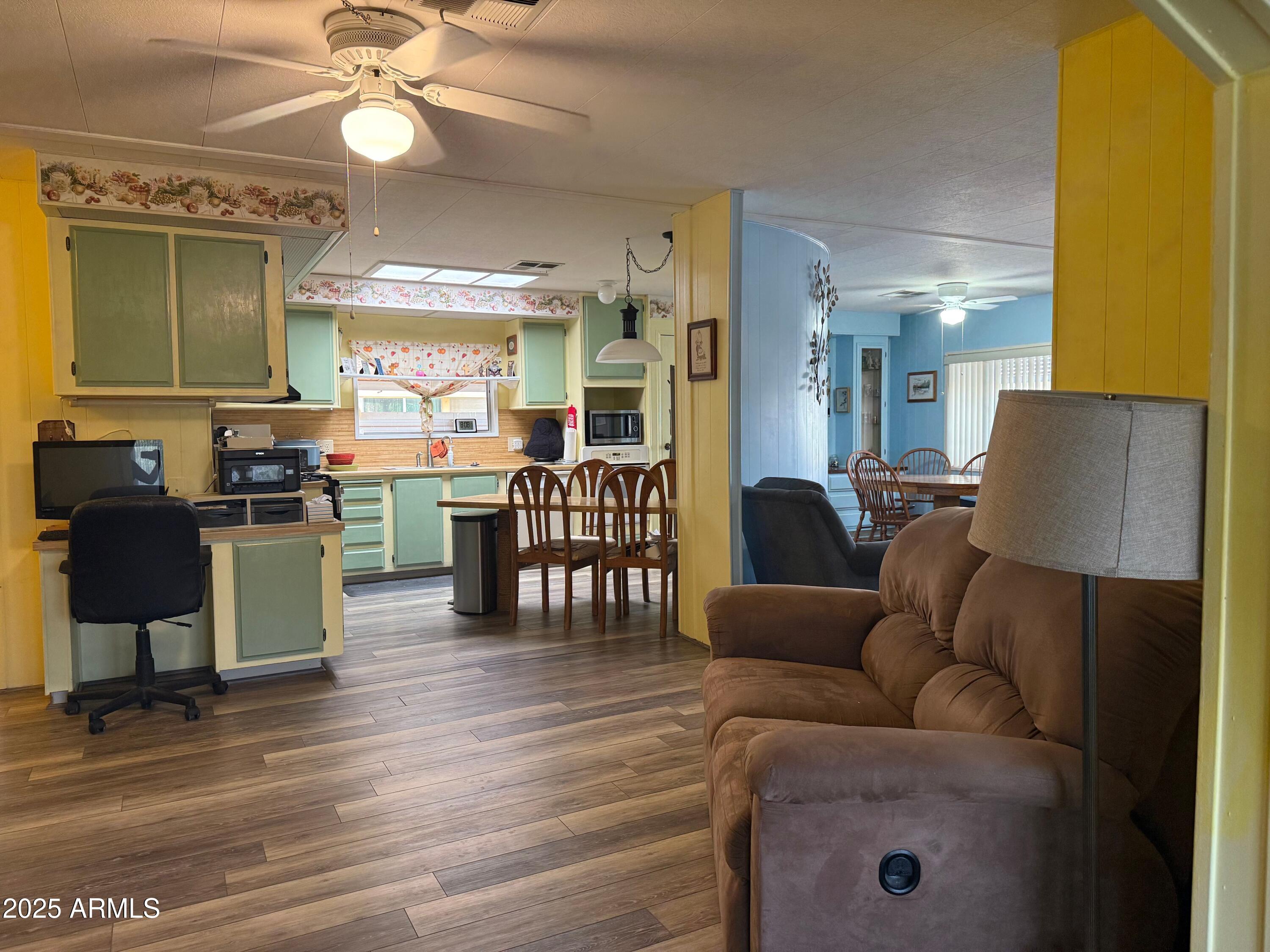 2501 W Wickenburg Way Unit: 137