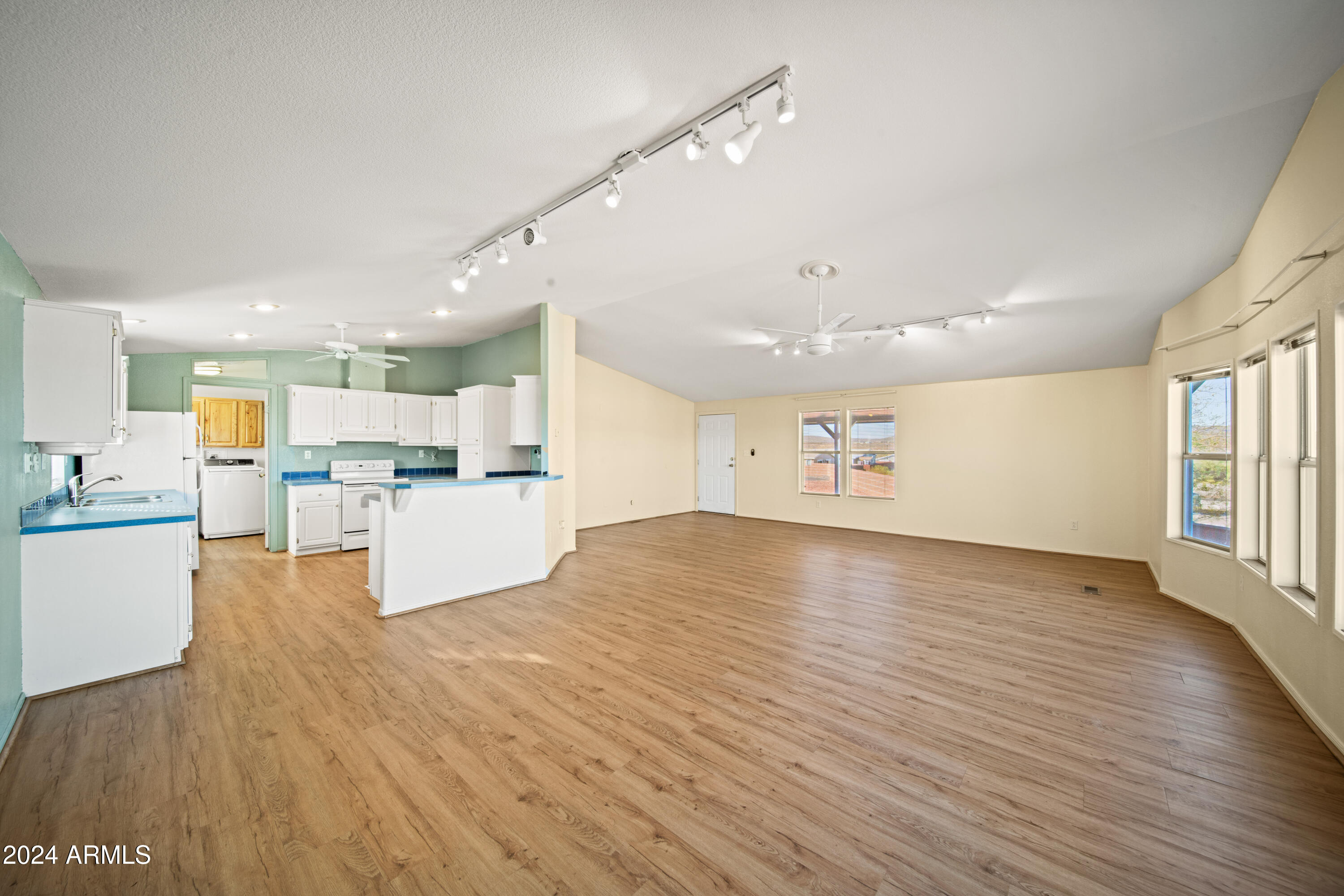 2501 W Wickenburg Way Unit: 171