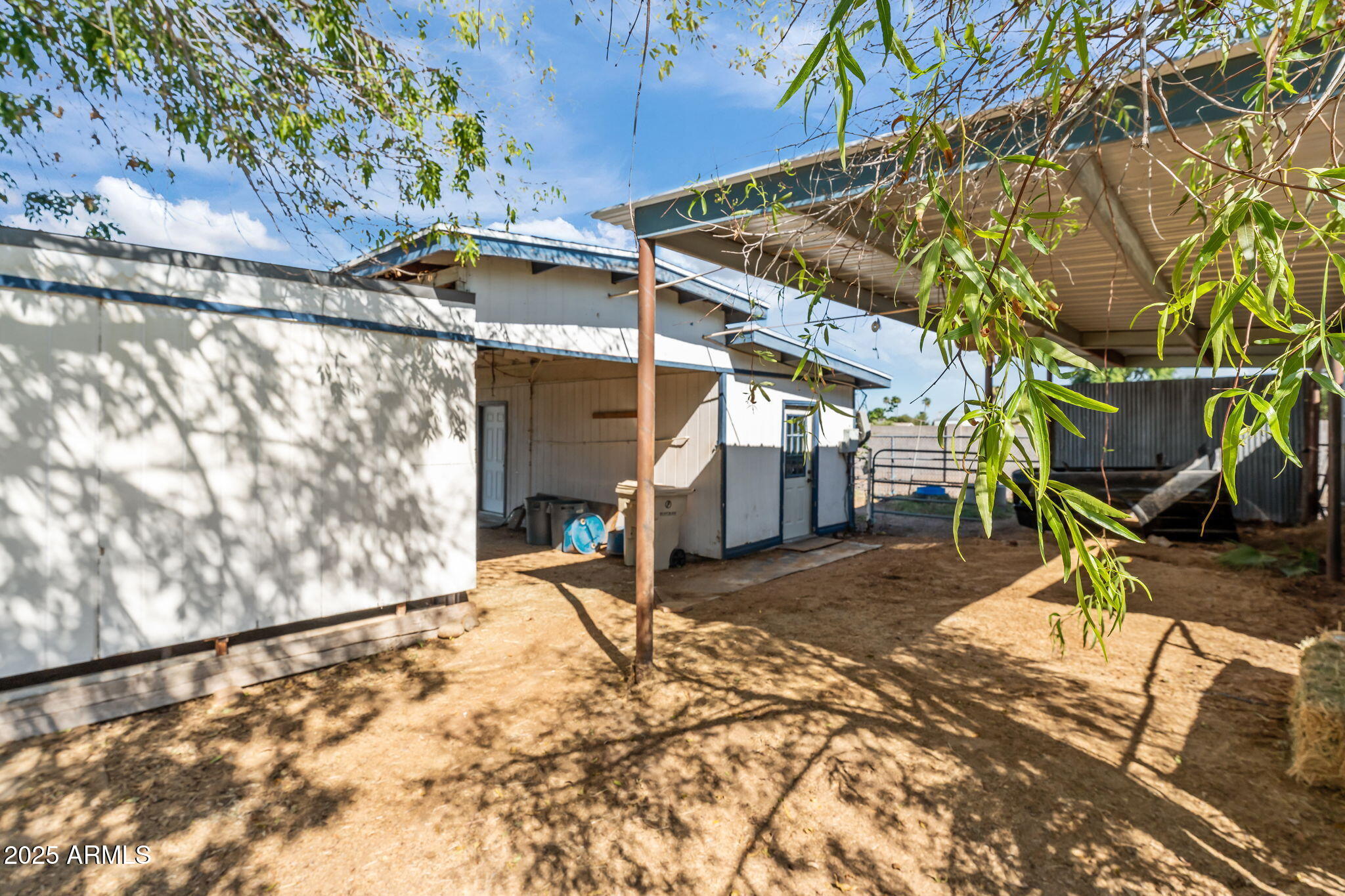 5244 W WALTANN Lane