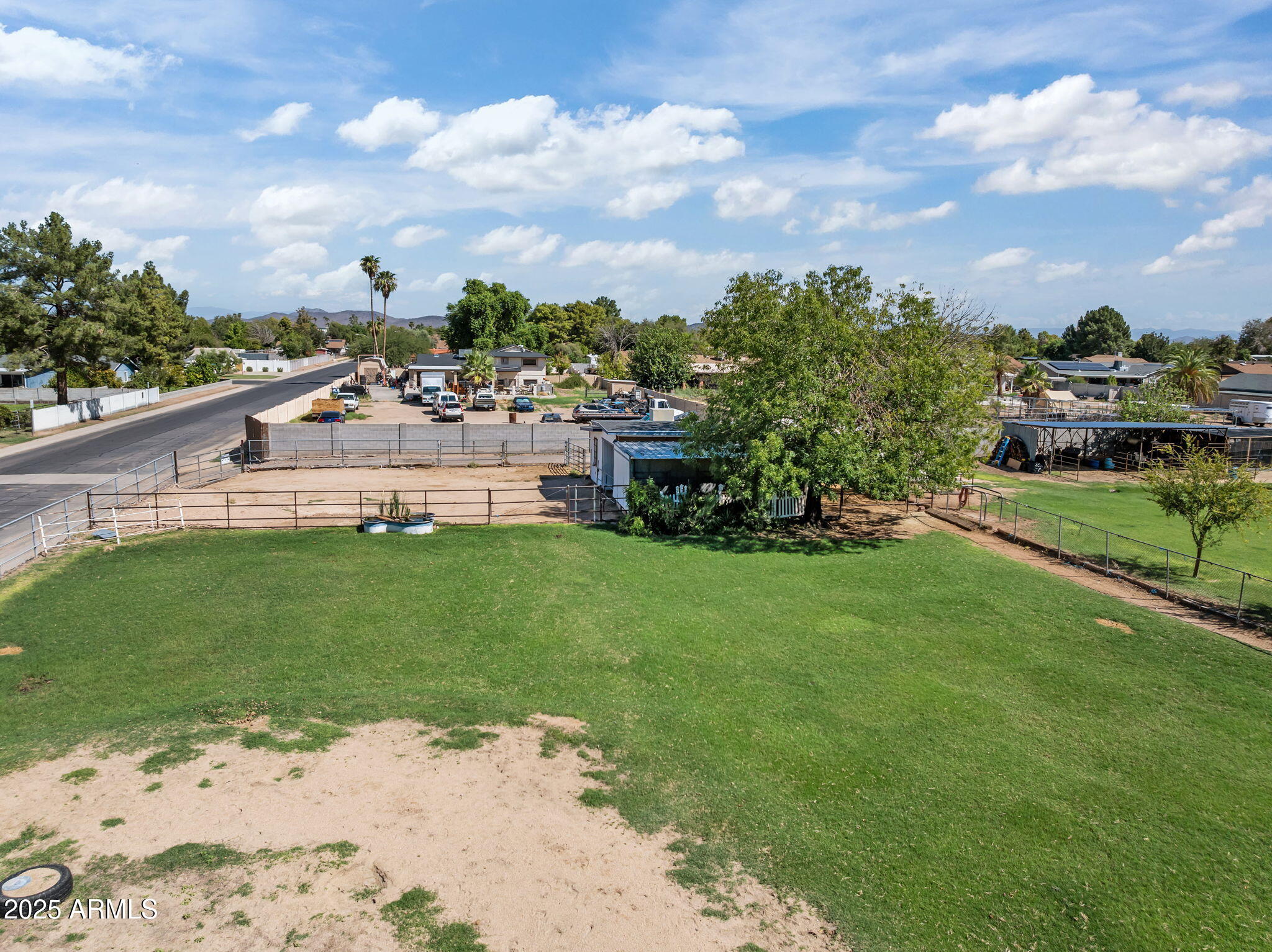 5244 W WALTANN Lane