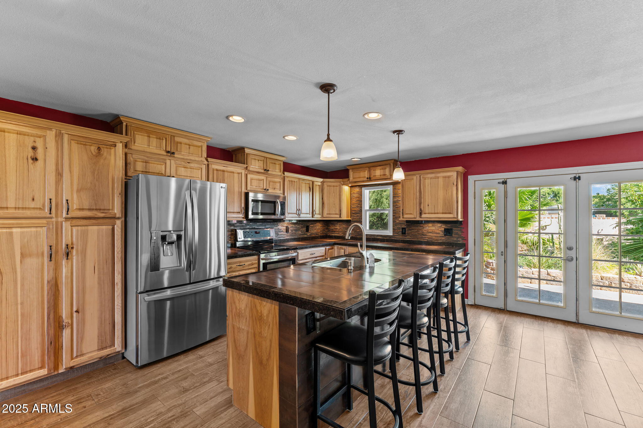 5244 W WALTANN Lane