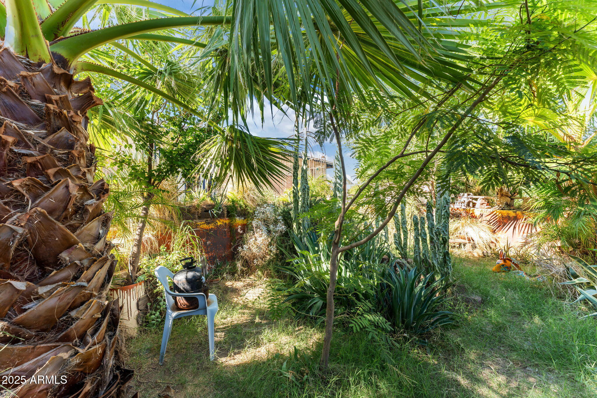 5244 W WALTANN Lane