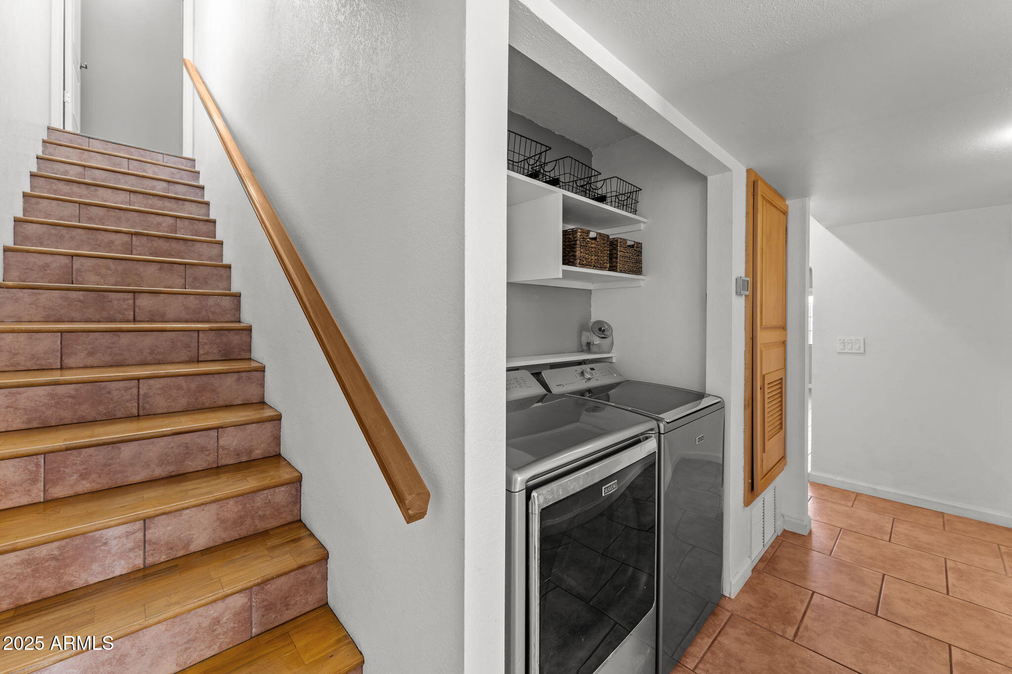 690 W MCLEAN Drive
