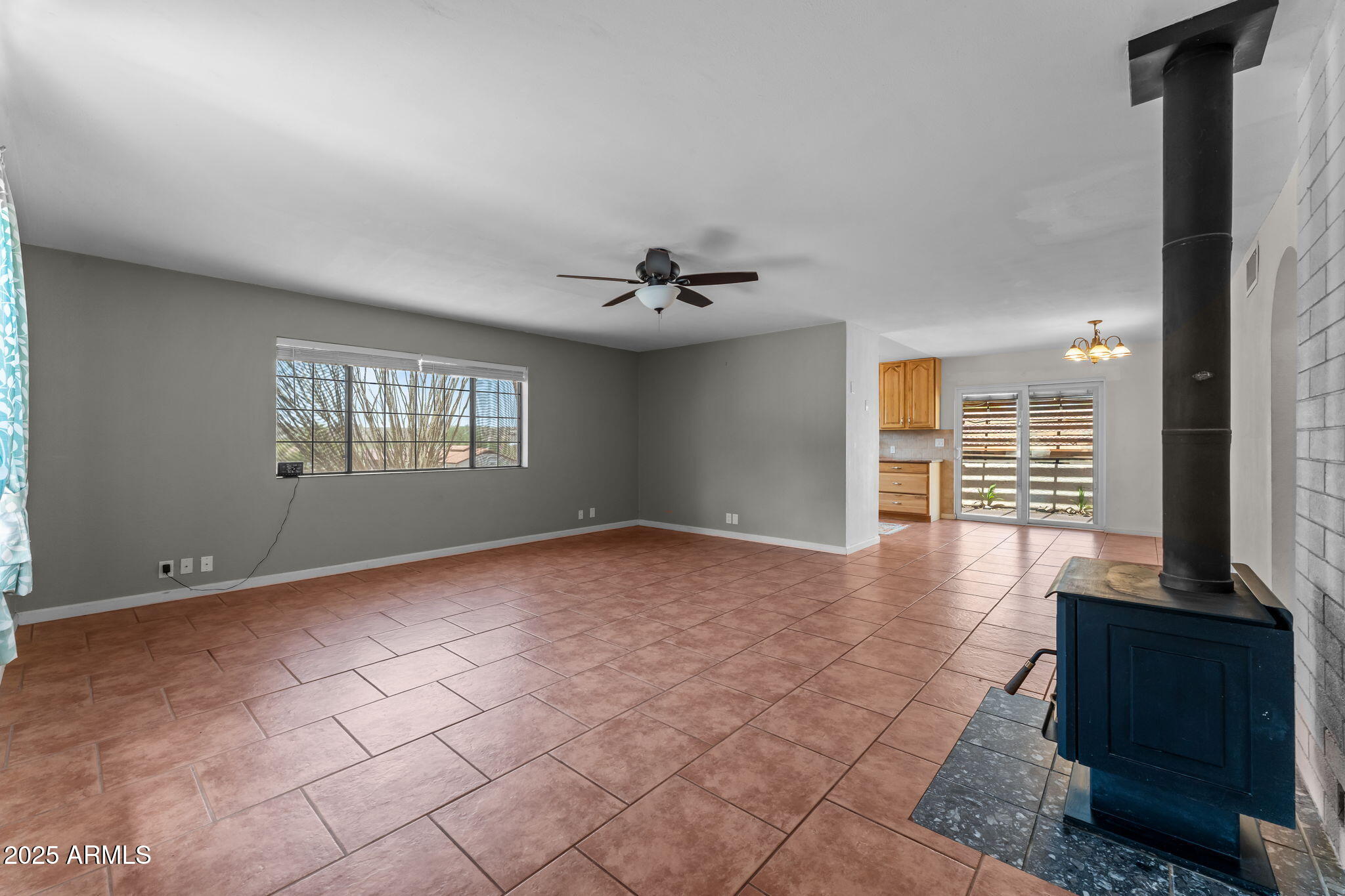 690 W MCLEAN Drive