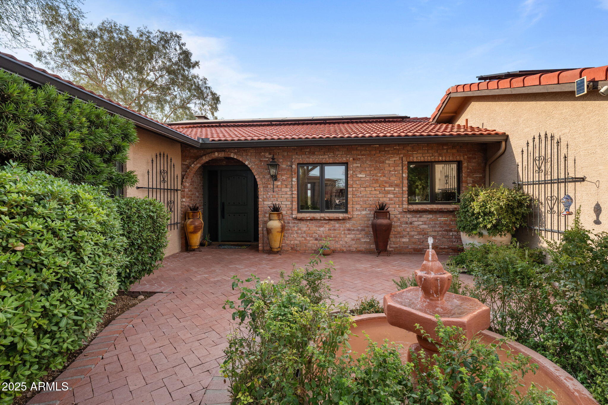 1710 W Camino Drive