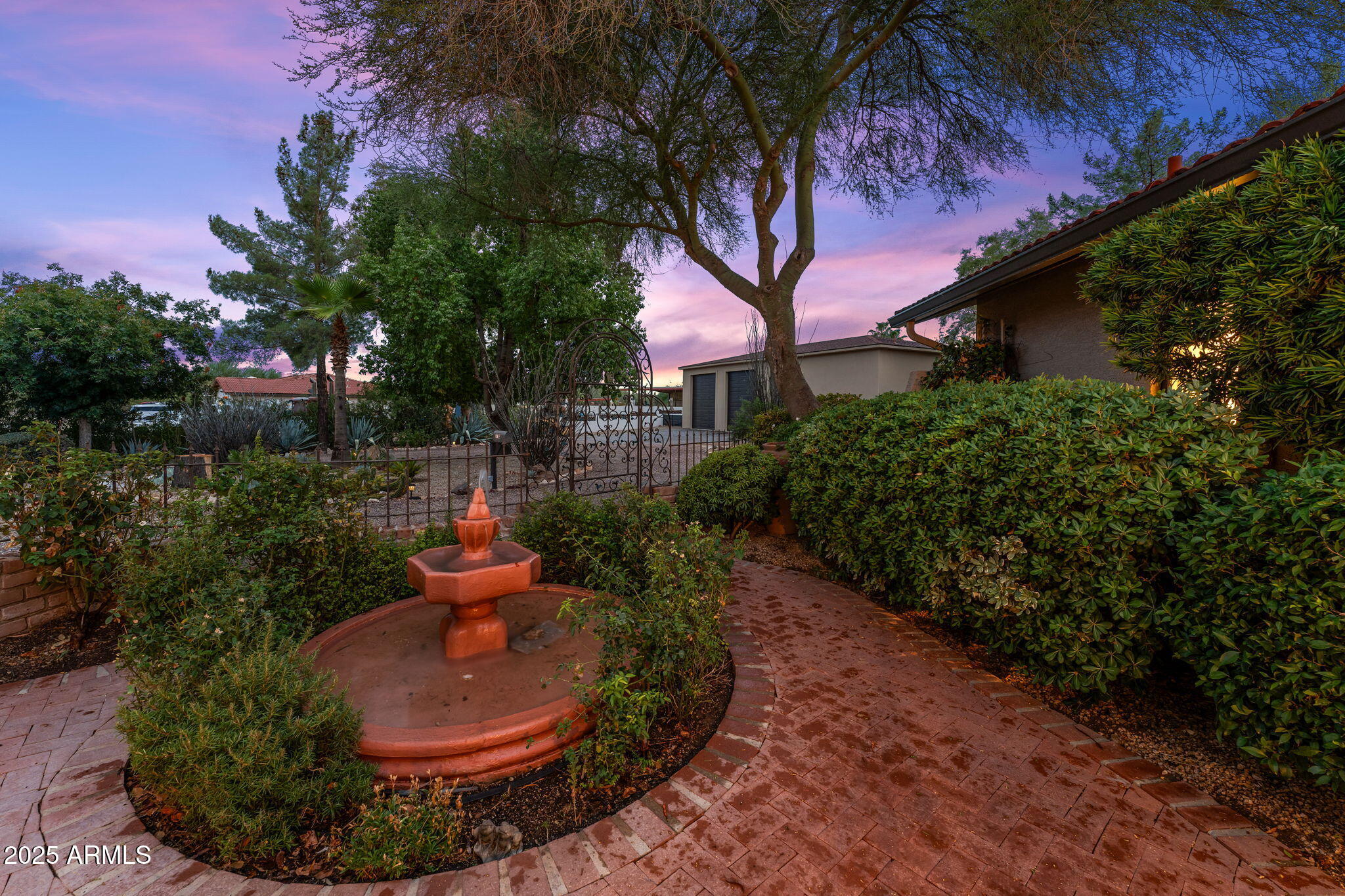 1710 W Camino Drive