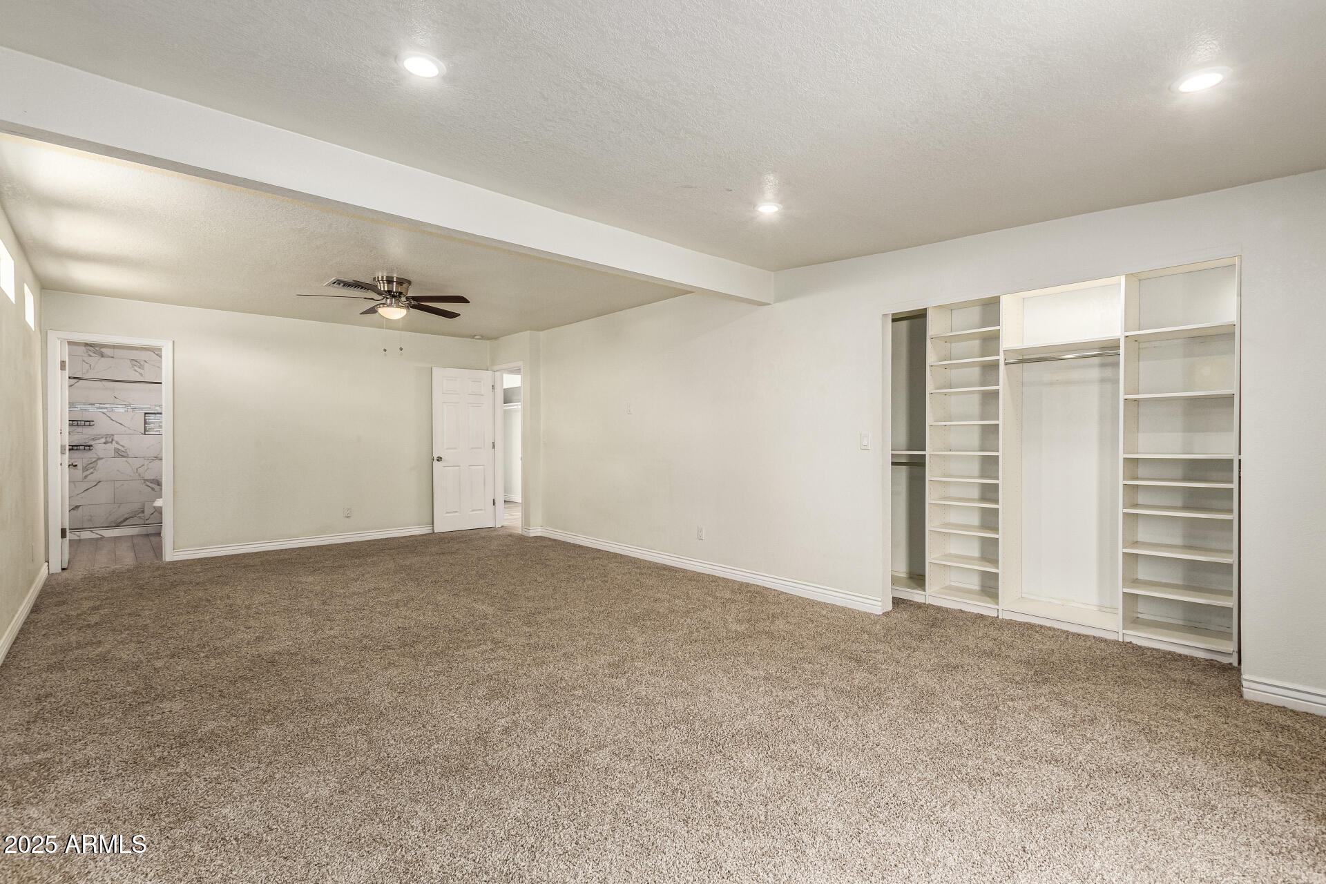 5228 W ASTER Drive