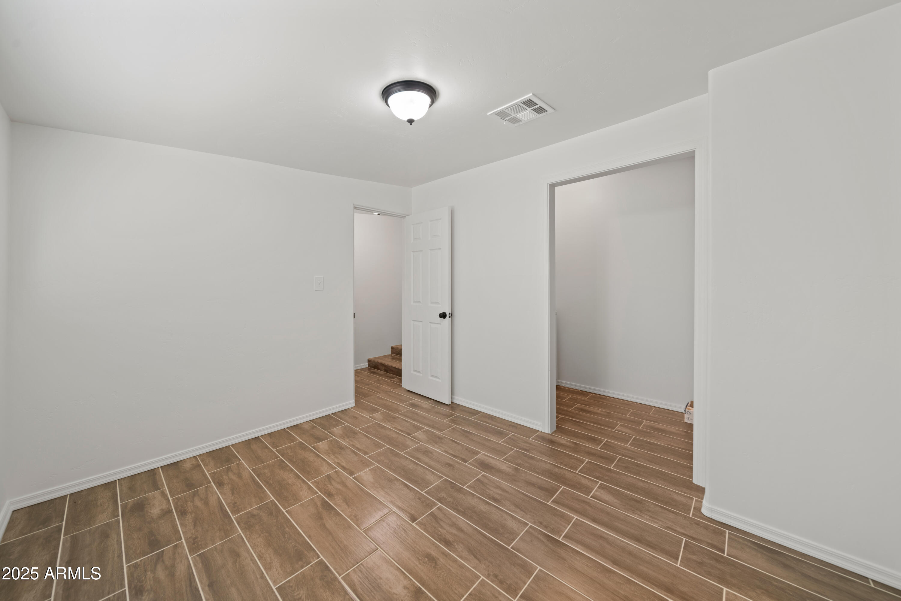 22810 W ROADRUNNER Lane