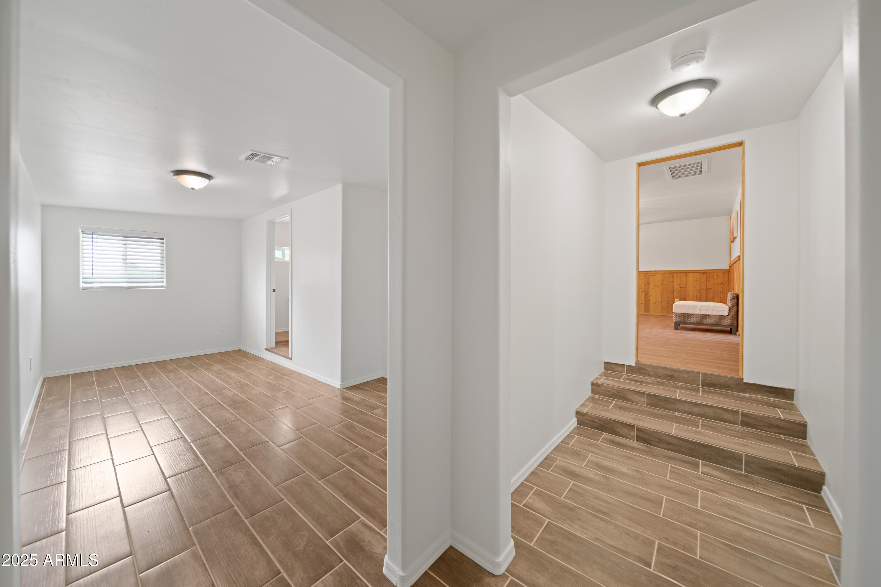 22810 W ROADRUNNER Lane