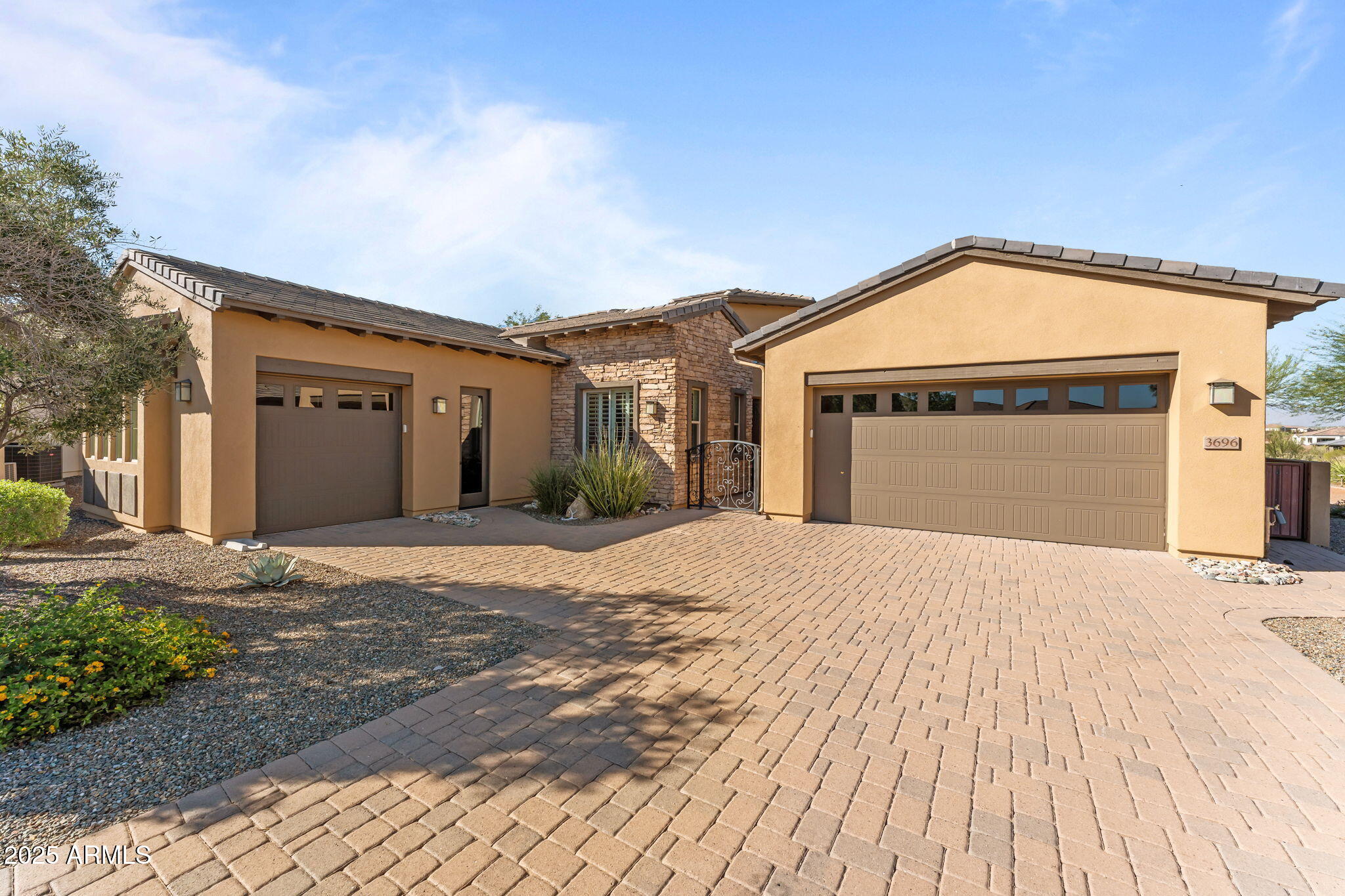 3696 QUARTZ Circle