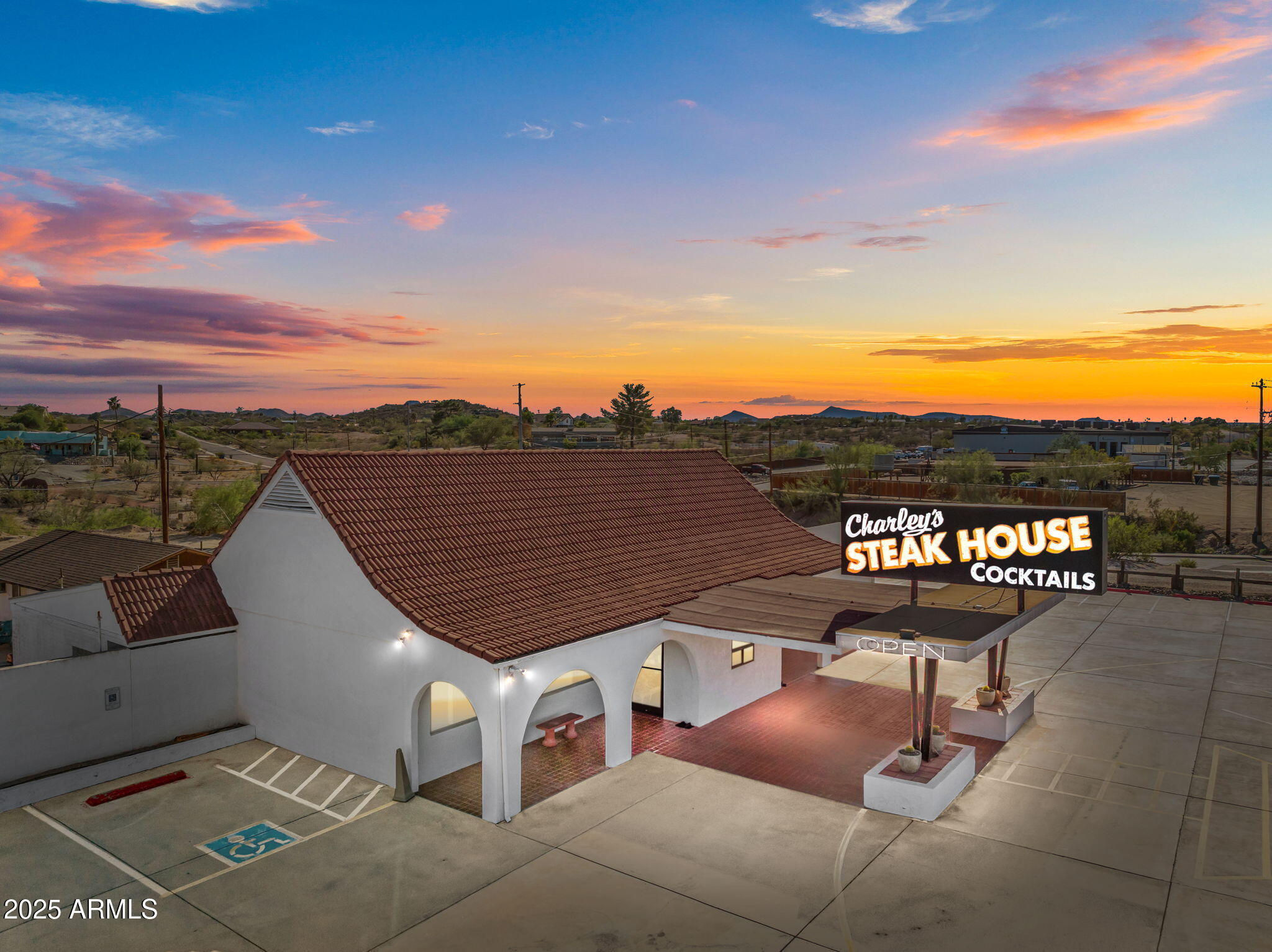 1078 W WICKENBURG Way