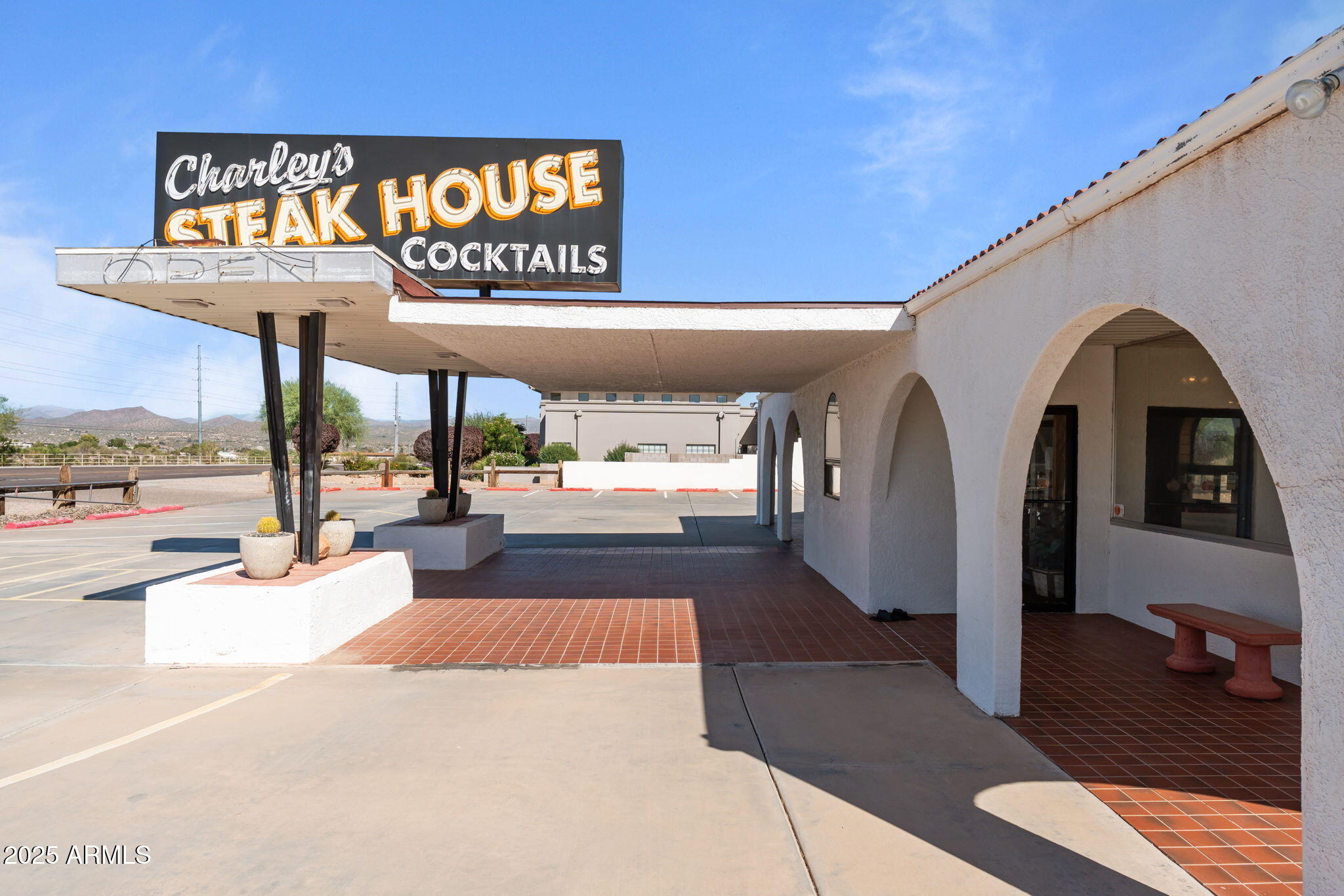 1078 W WICKENBURG Way