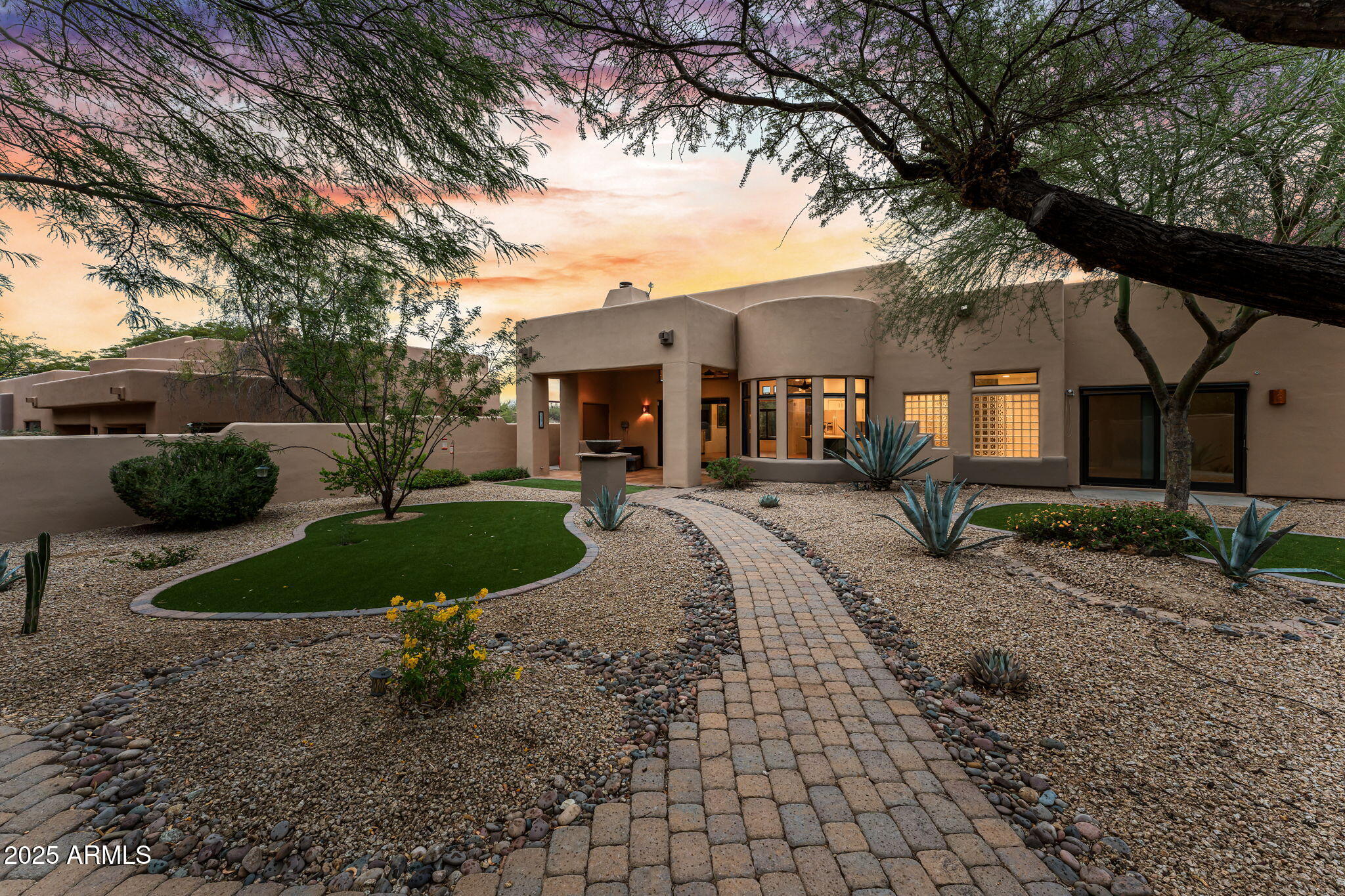 1578 Calle Encantada