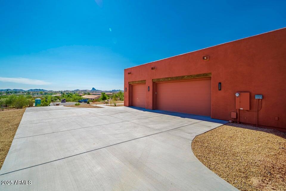 335 Latigo Way