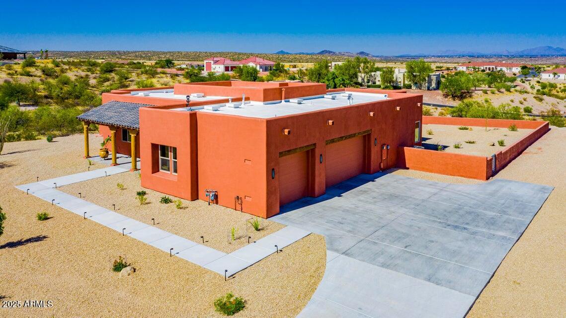 335 Latigo Way