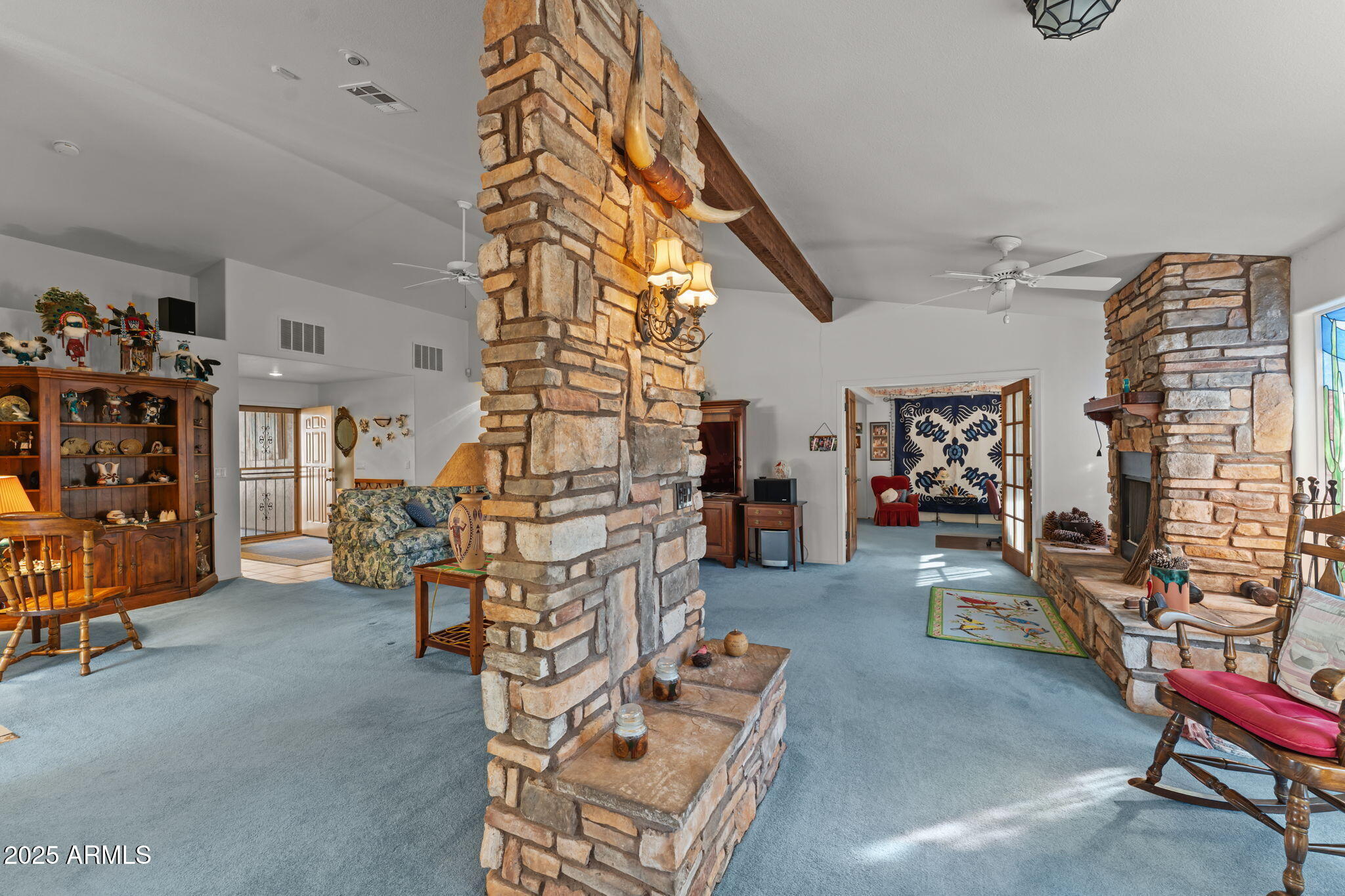1646 N PEACH Drive