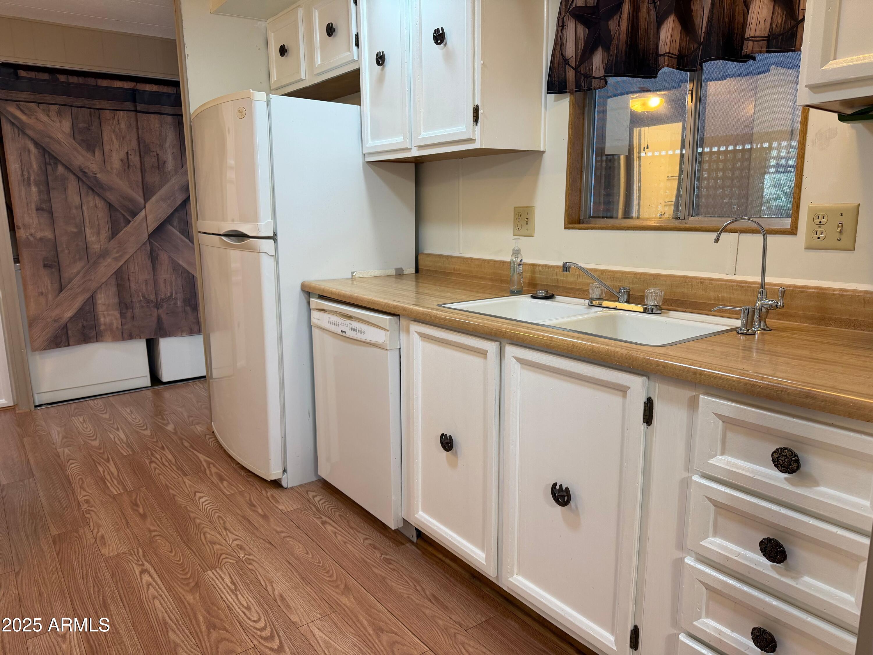 2501 W Wickenburg Way Unit: 04