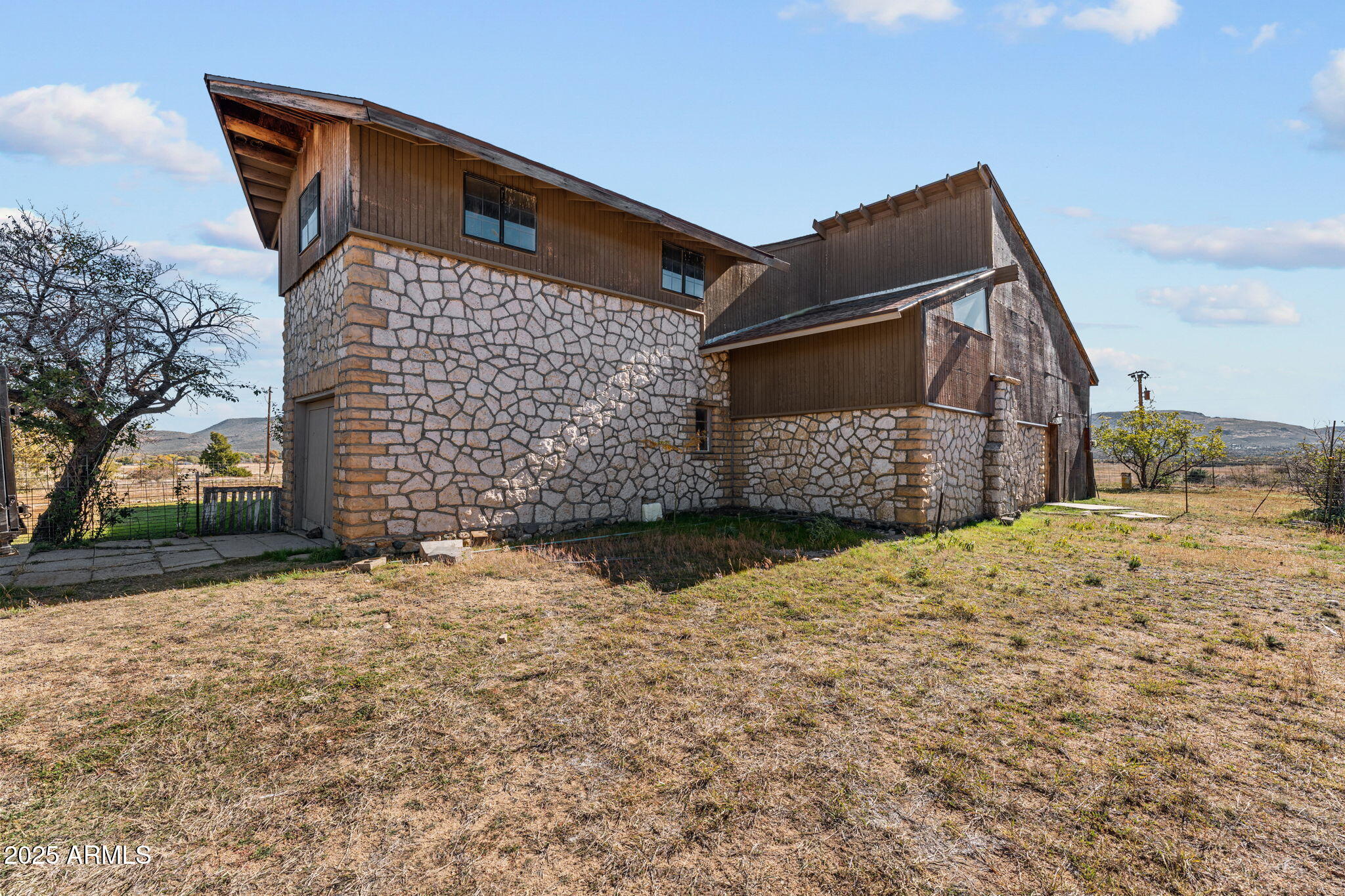 16057 S SICKLES RANCH Road