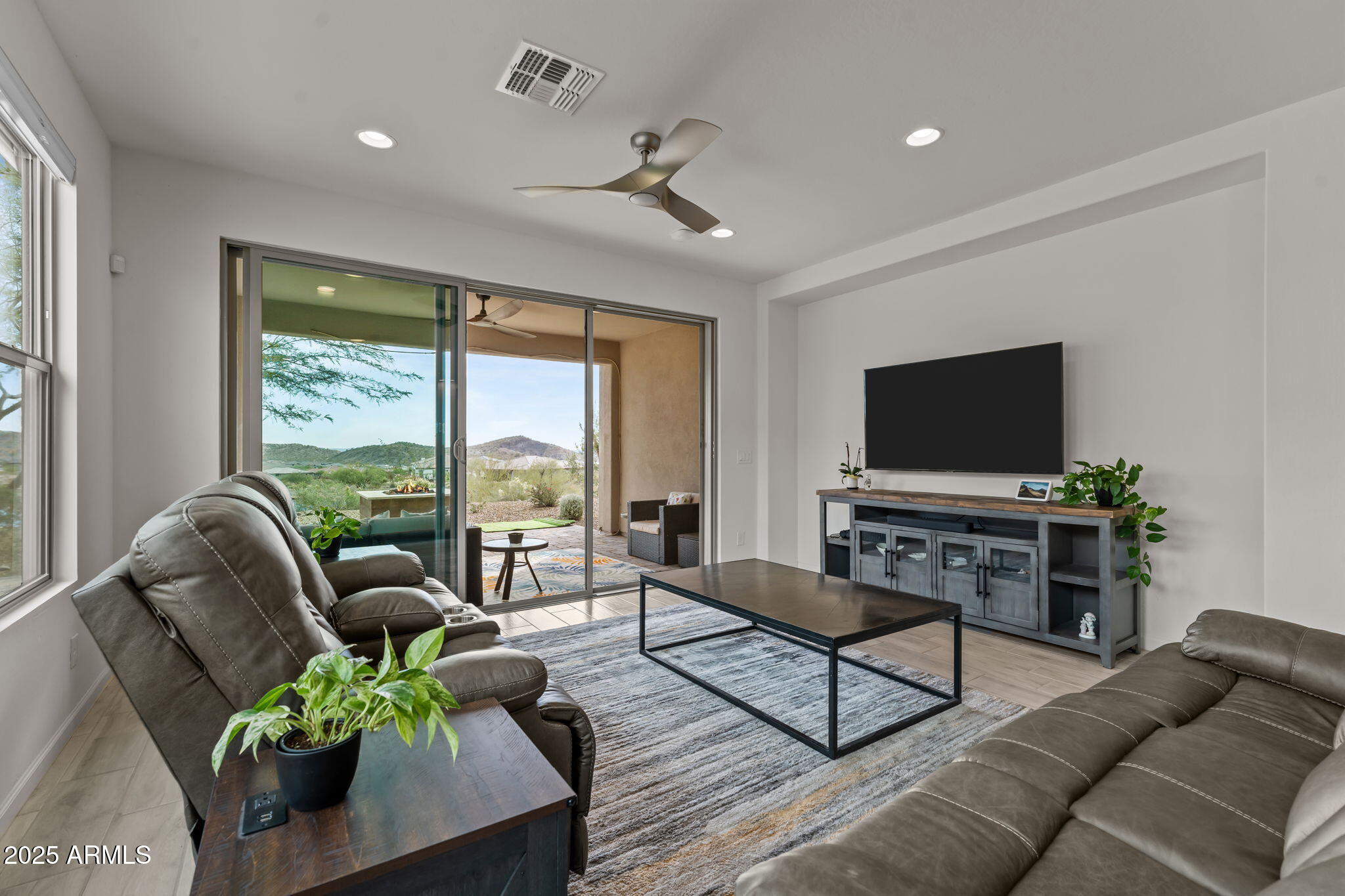 4293 TUMBLEWEED Drive