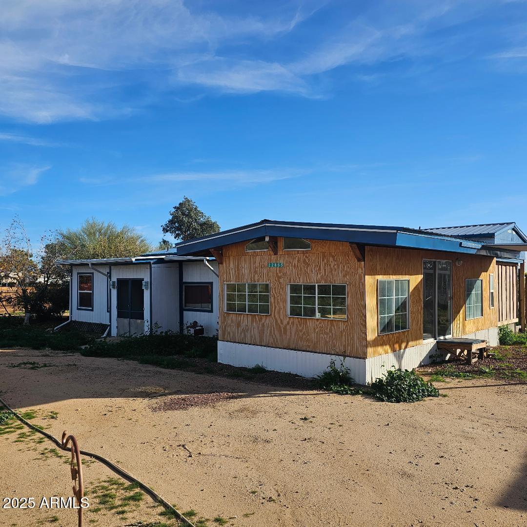 22855 W SUNSET Lane