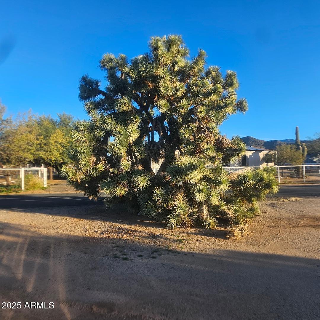 22855 W SUNSET Lane