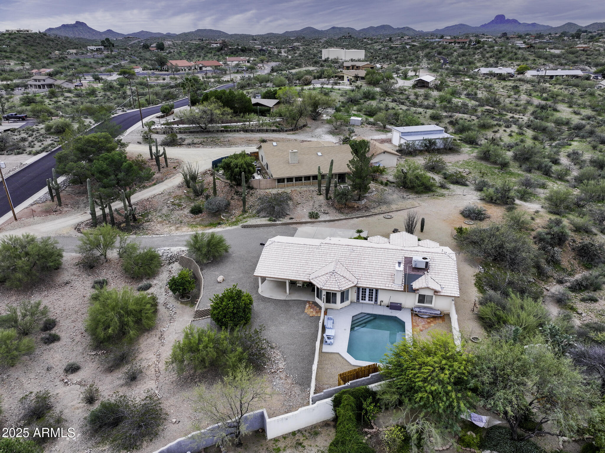 650 FALCON Drive