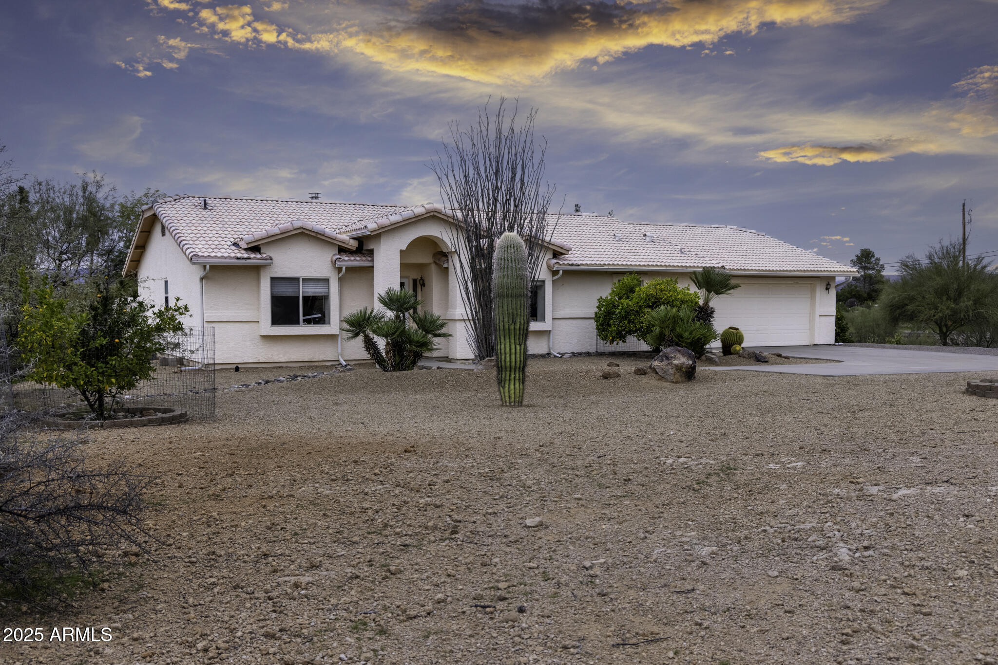 650 FALCON Drive