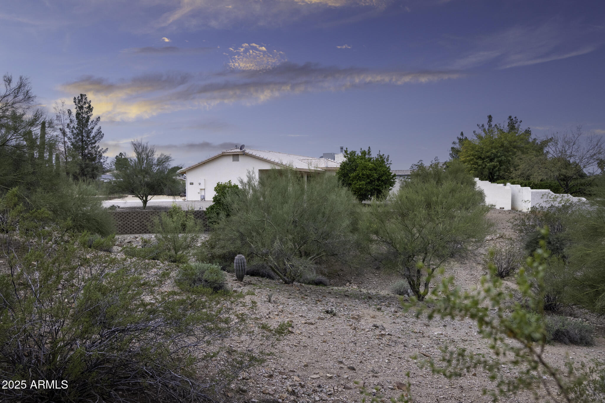 650 FALCON Drive