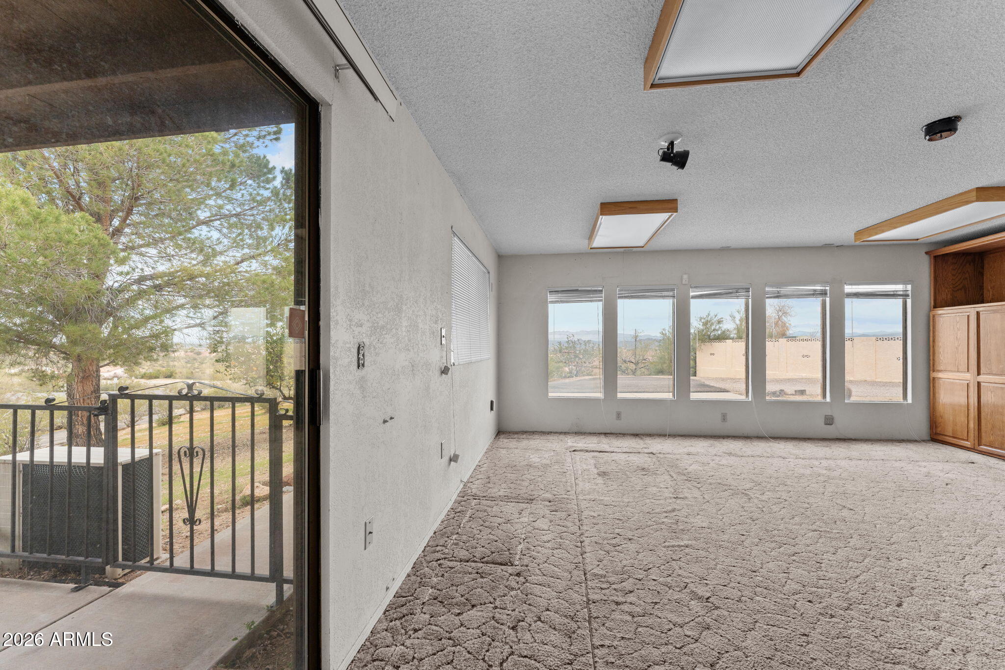 2211 W WICKENBURG Way