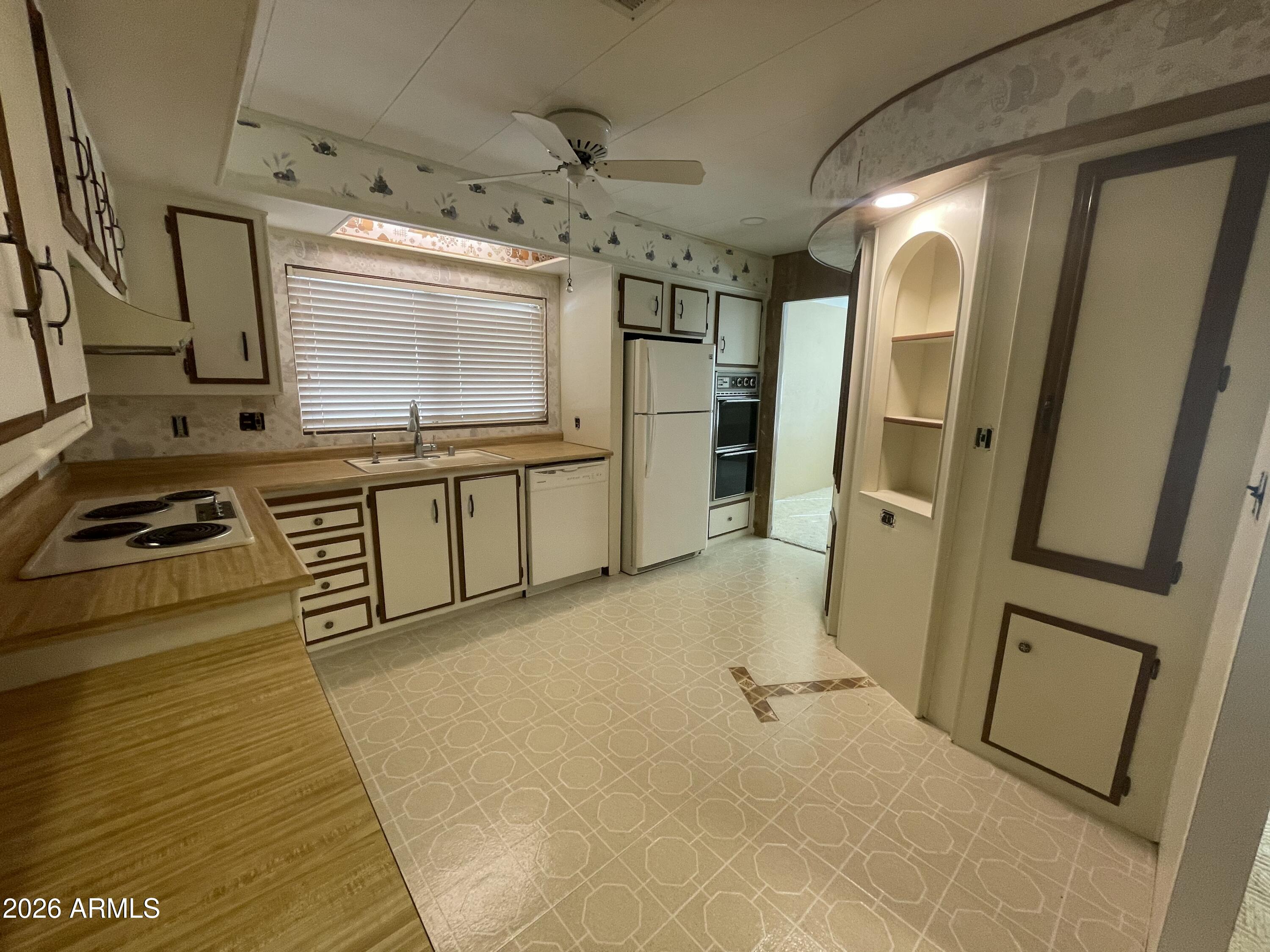 2501 W WIckenburg Way Unit: 37