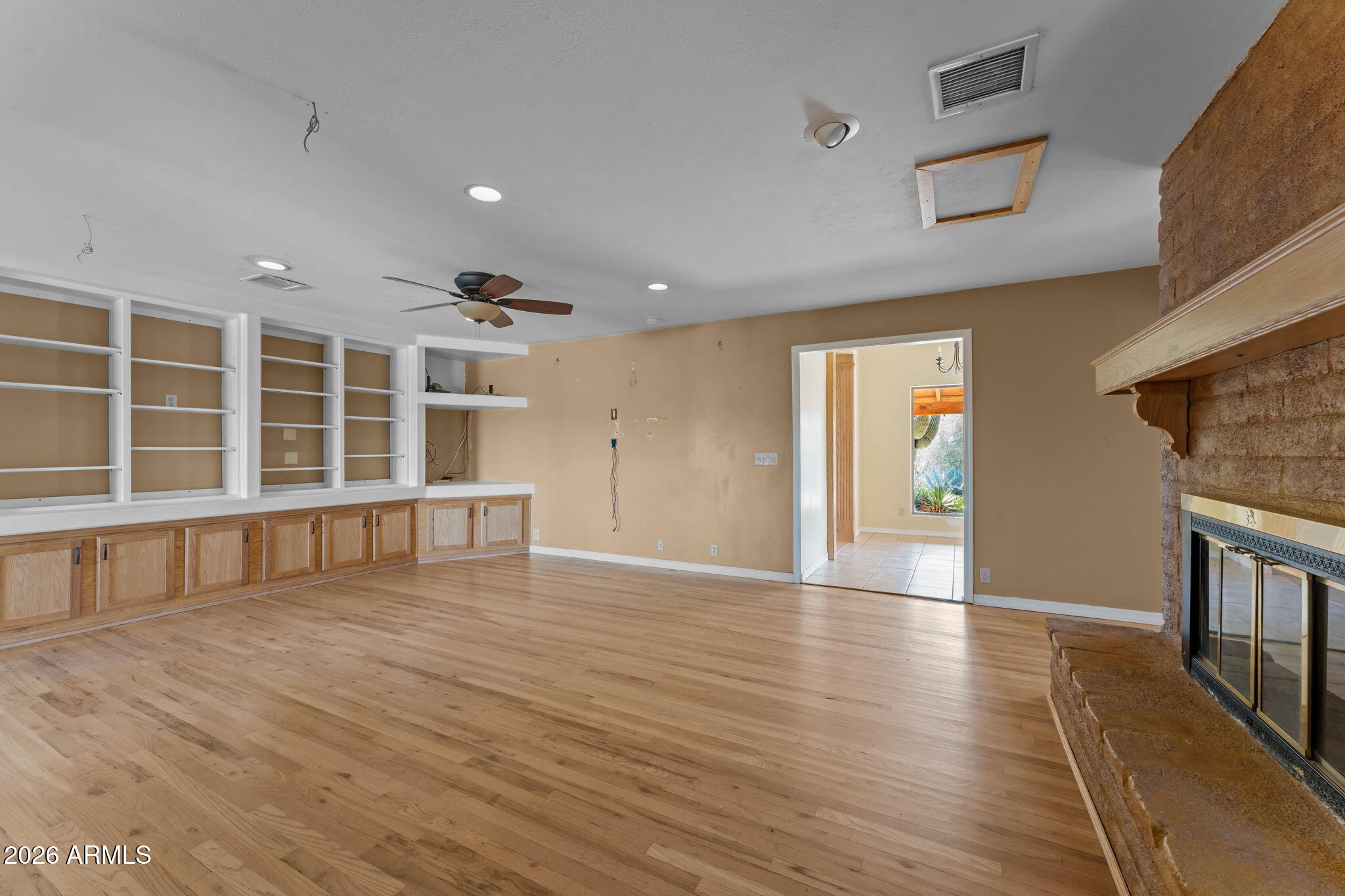 680 W BUCKINGHORSE Trail